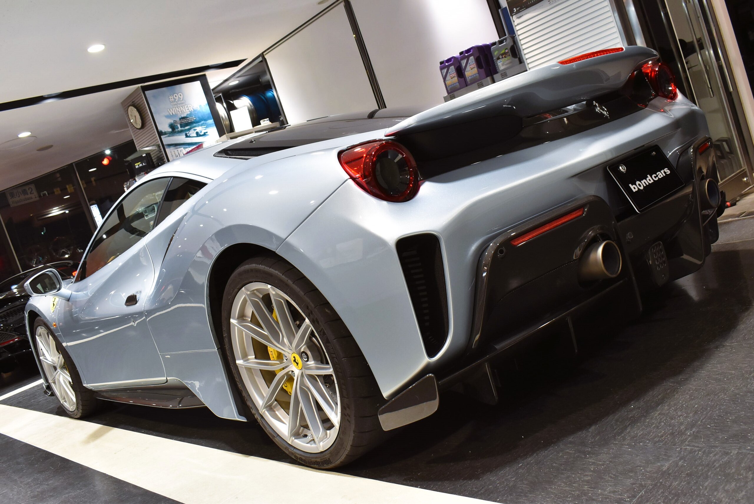 2019 Ferrari 488 Pista — Photo 12 / 28