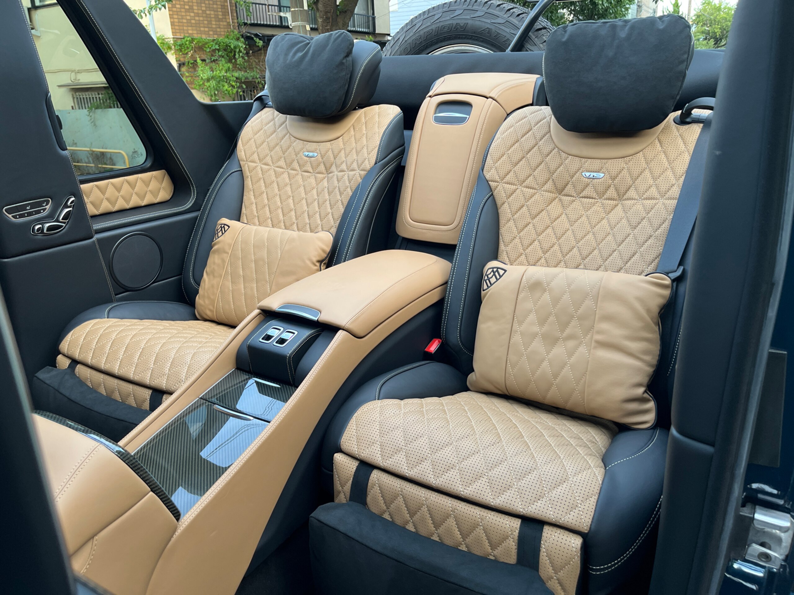 2018 Mercedes Benz Maybach G650 Landaulet — Photo 19 / 22