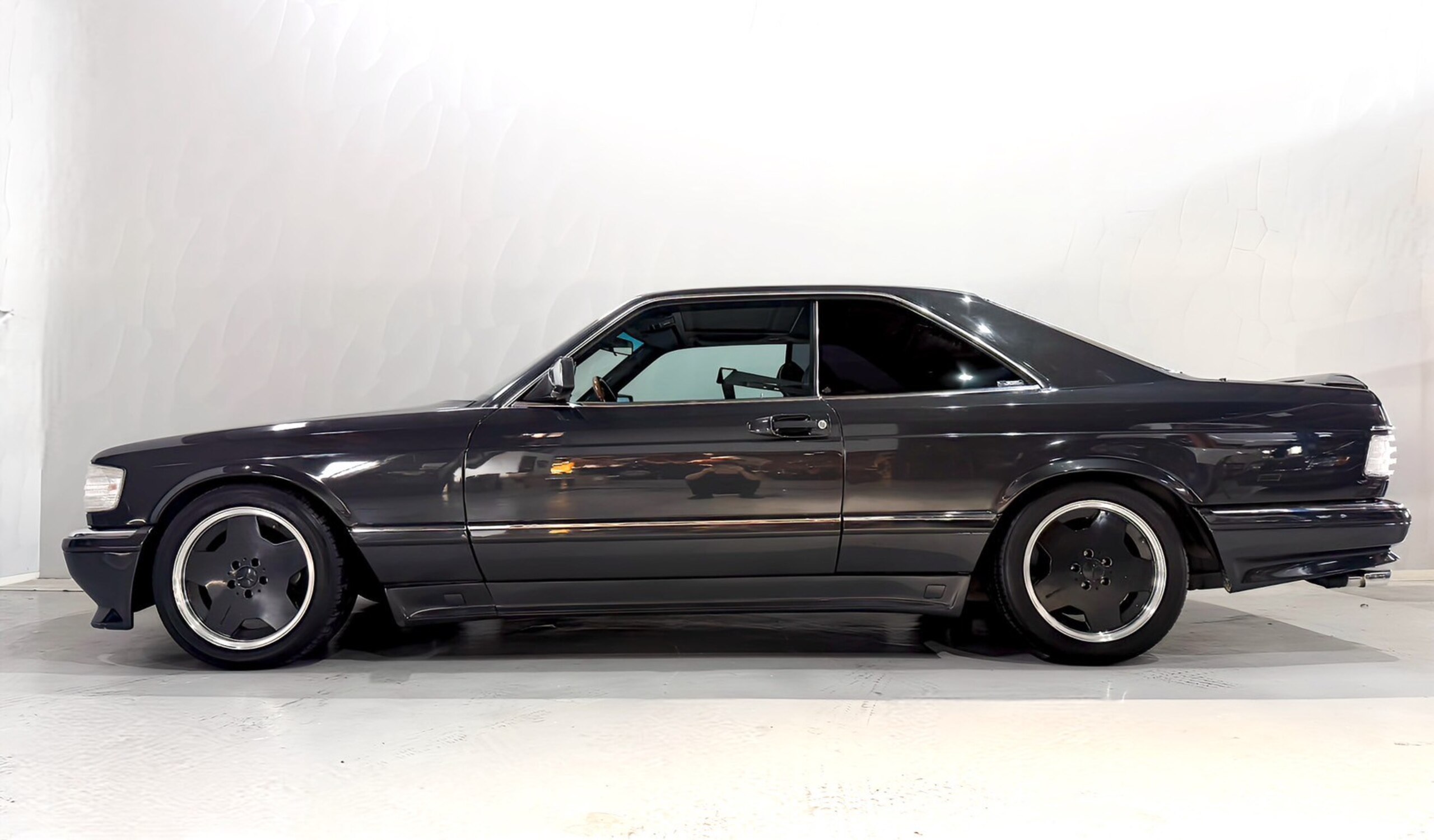 1991 Mercedes Benz 560SEC — Photo 6 / 21