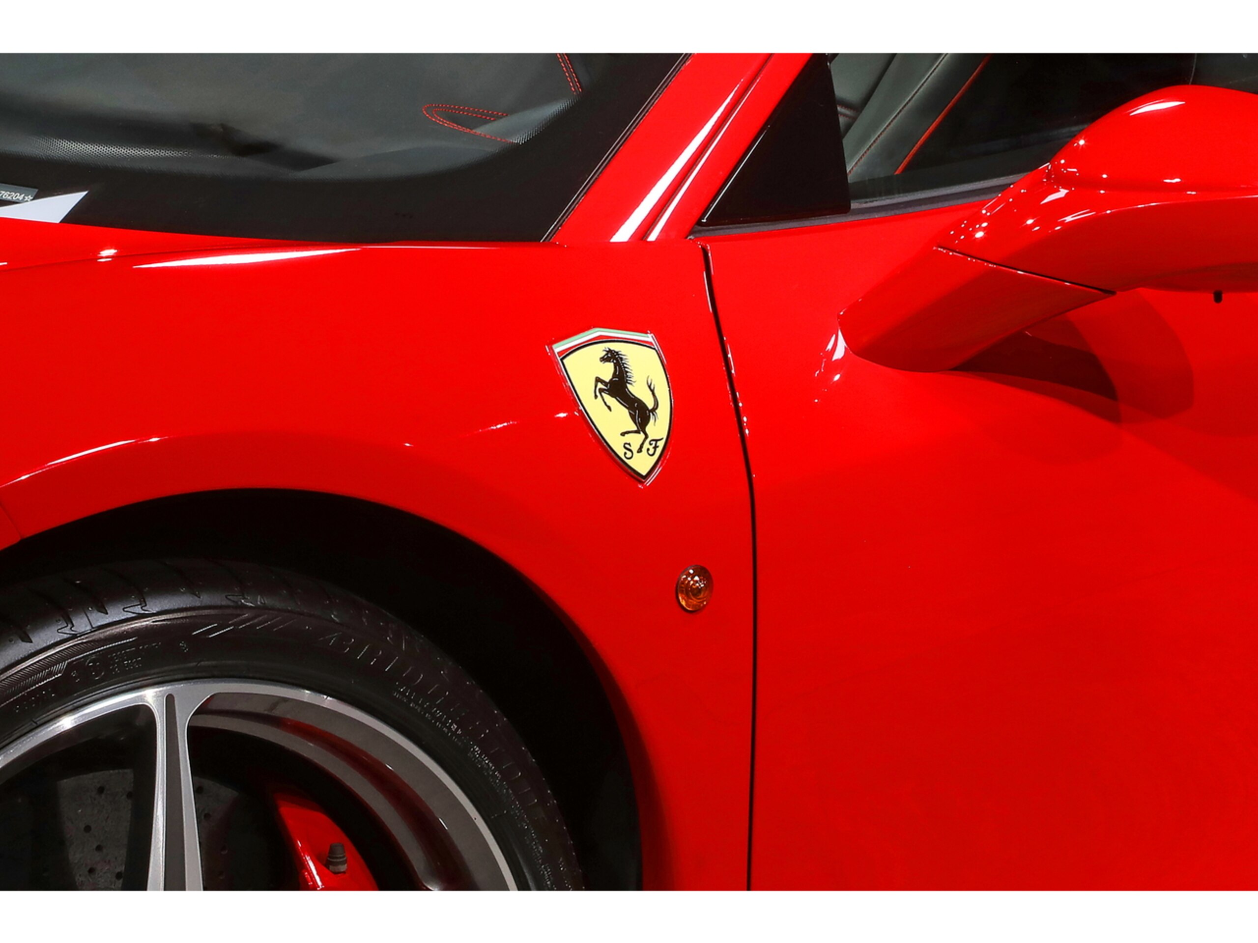 2010 Ferrari 458 Italia F1 DCT — Photo 24 / 40