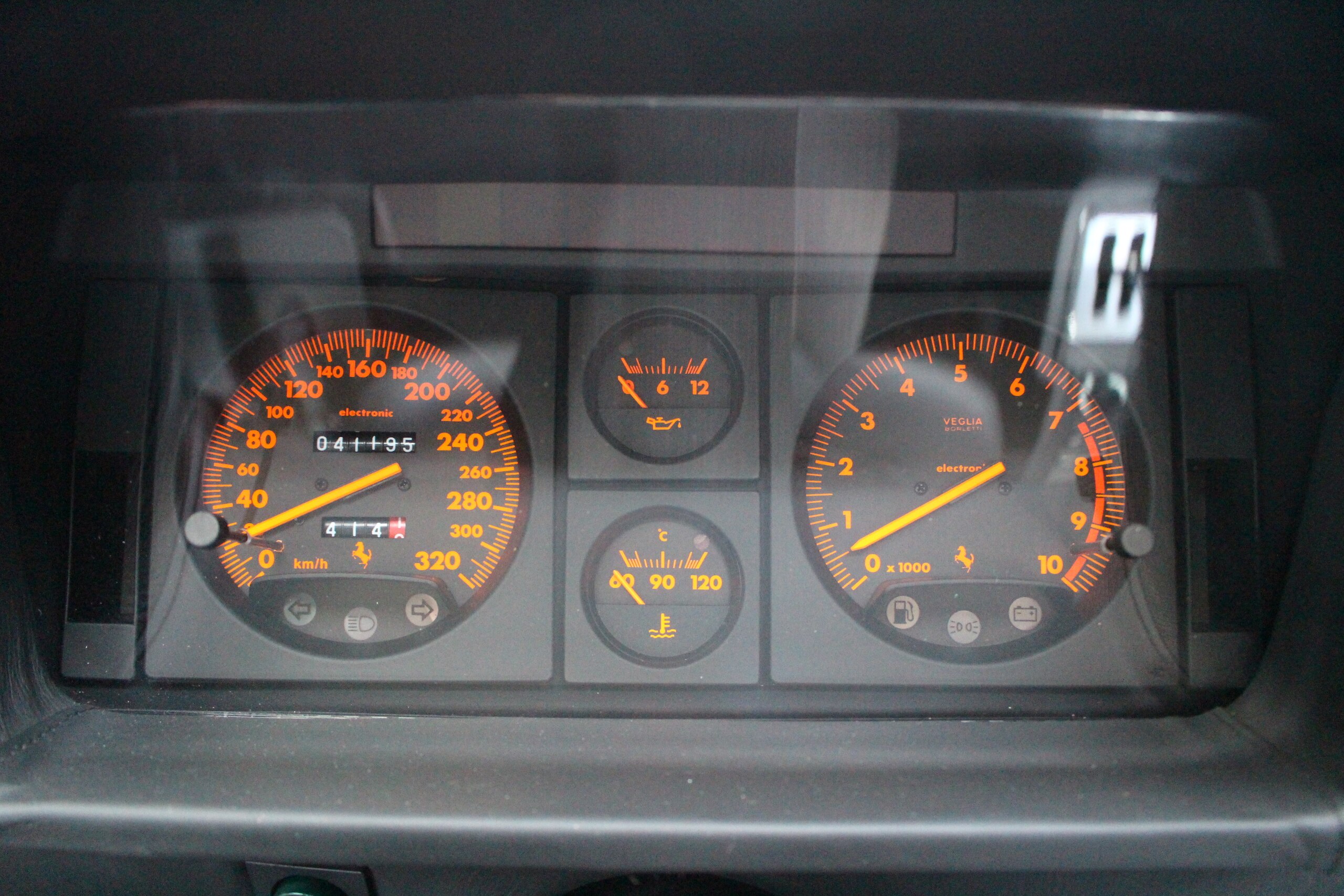 1992 Ferrari 512TR — Photo 11 / 17
