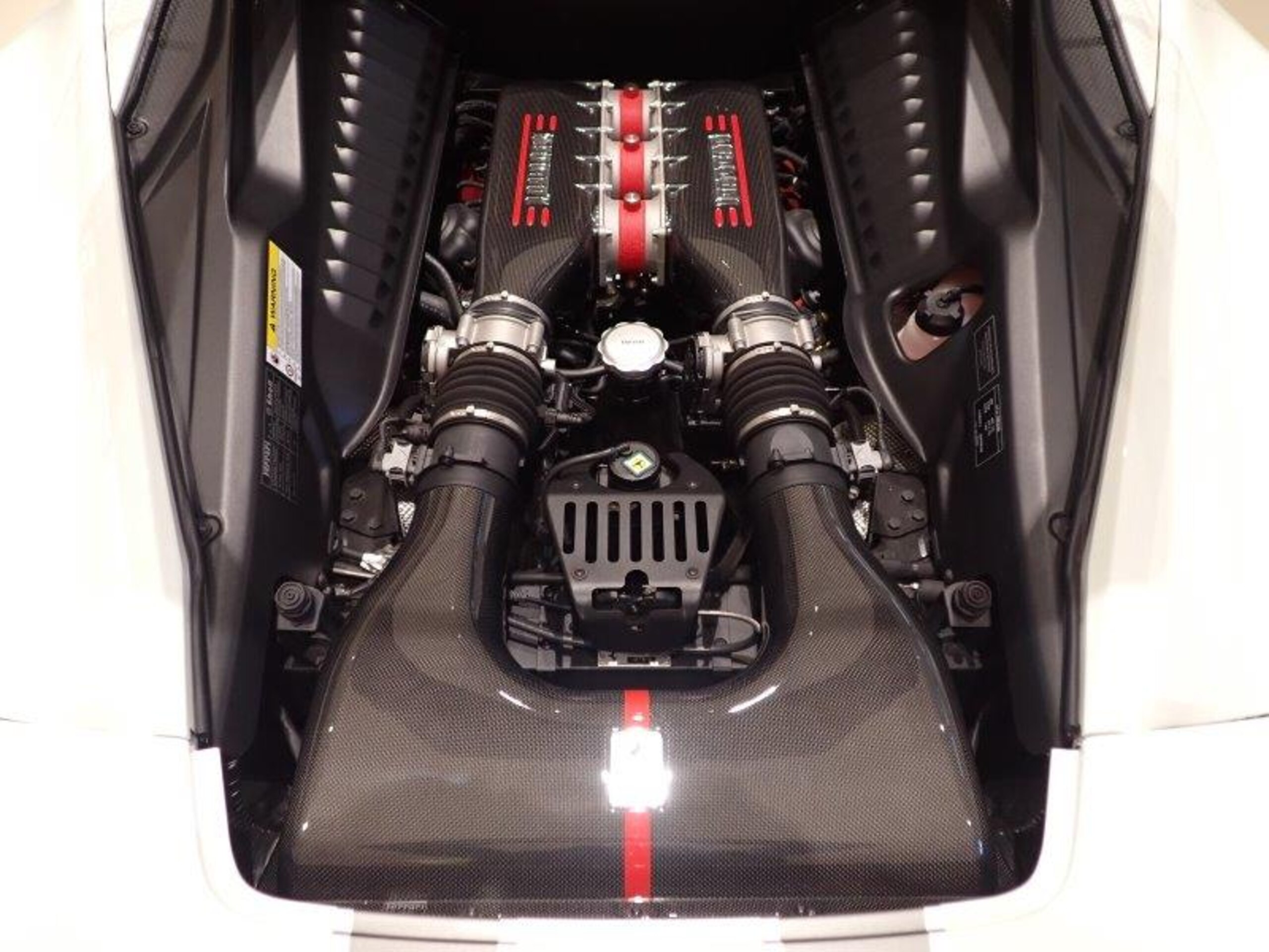 2015 Ferrari 458 Speciale — Photo 14 / 15