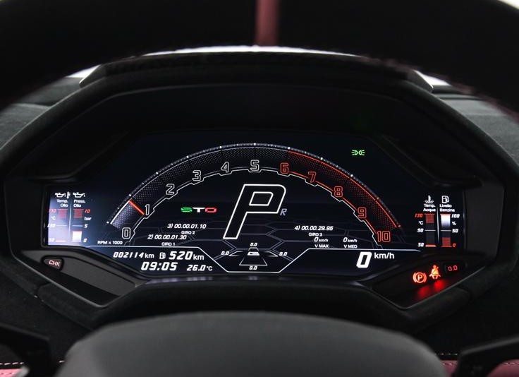 2022 Lamborghini Huracán STO — Photo 10 / 12