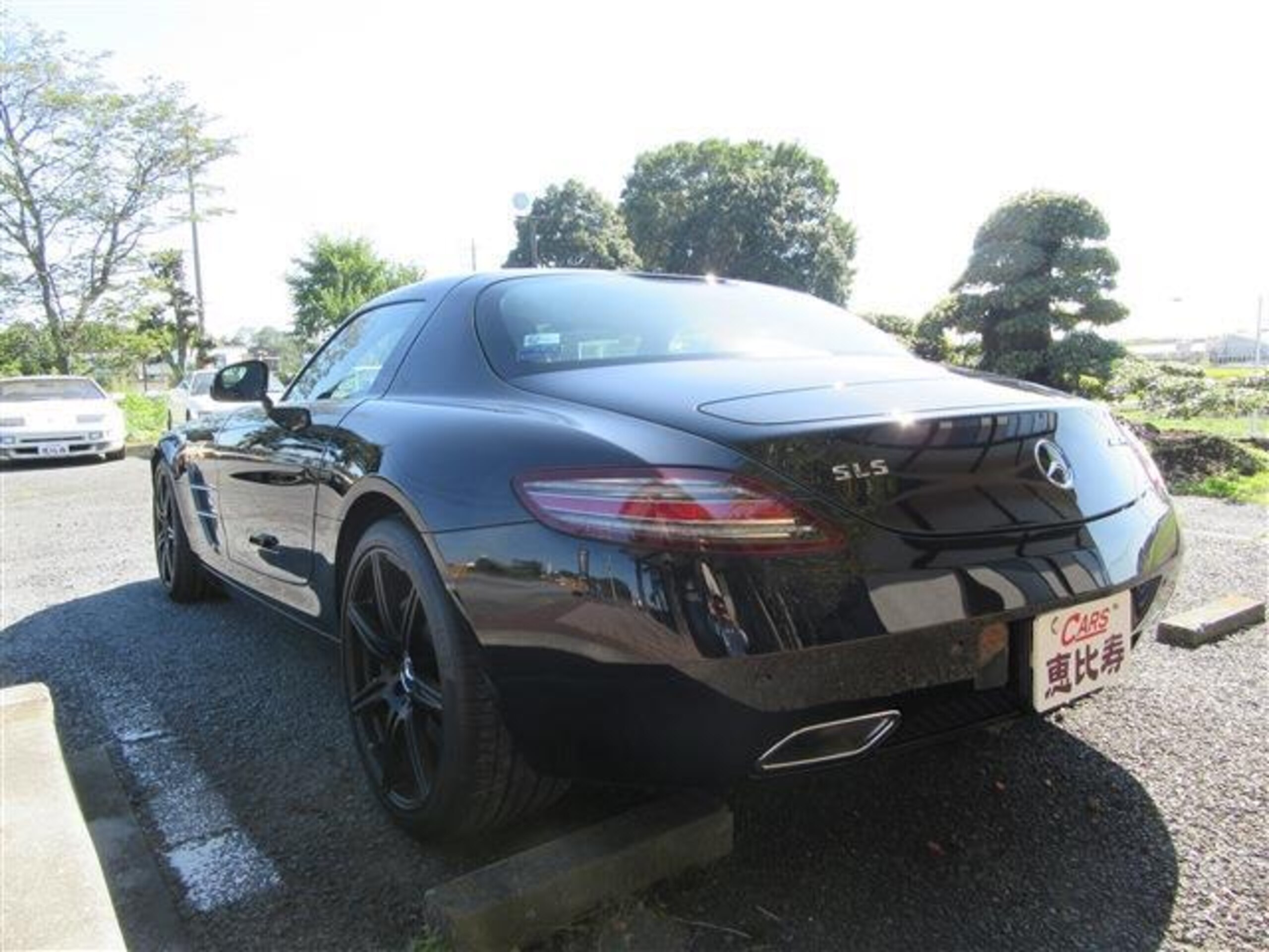 2011 Mercedes Benz SLS AMG — Photo 6 / 11