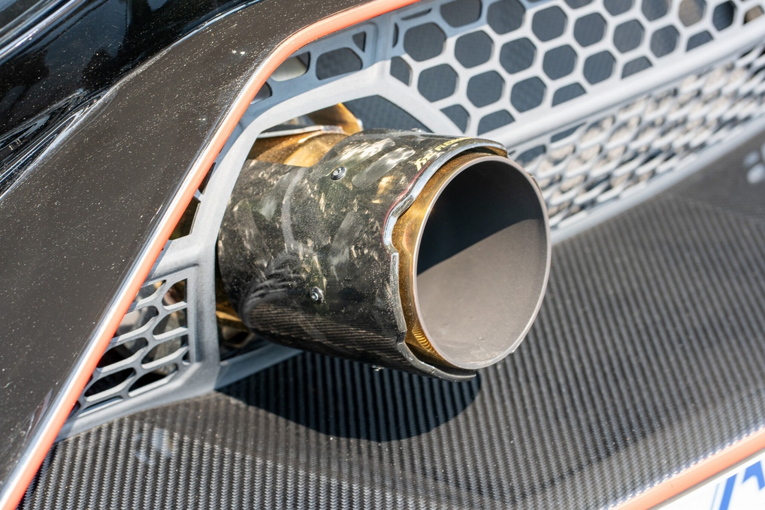 2021 Lamborghini Aventador SVJ Roadster — Photo 18 / 21