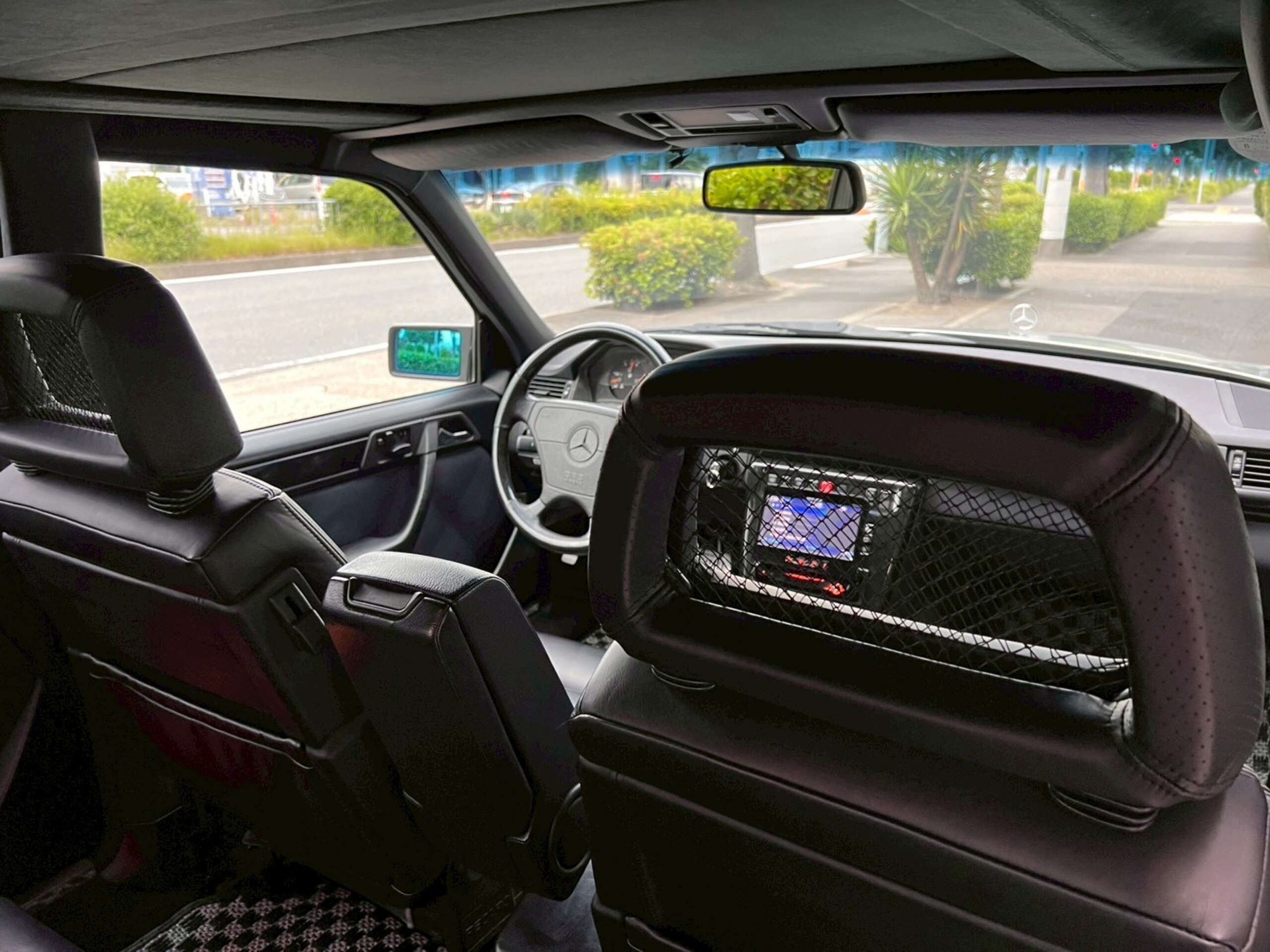 1995 Mercedes Benz E60 AMG — Photo 62 / 74