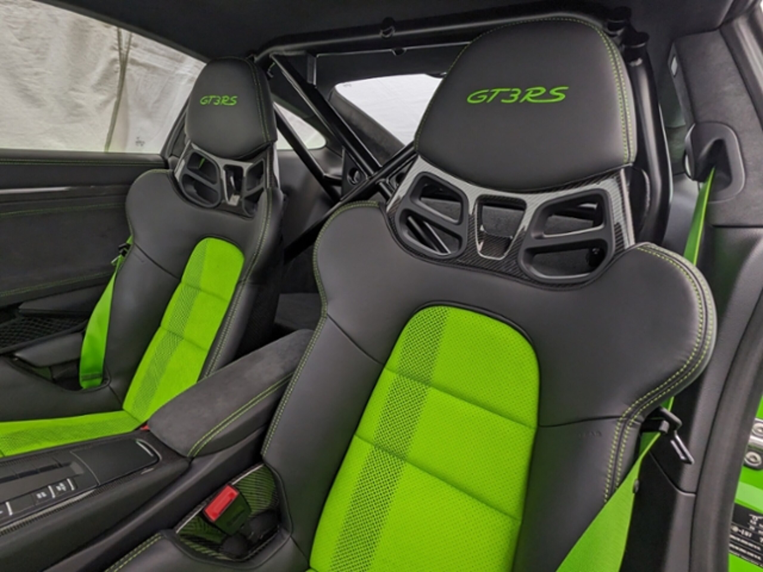 2019 Porsche 911 GT3 RS — Photo 7 / 39