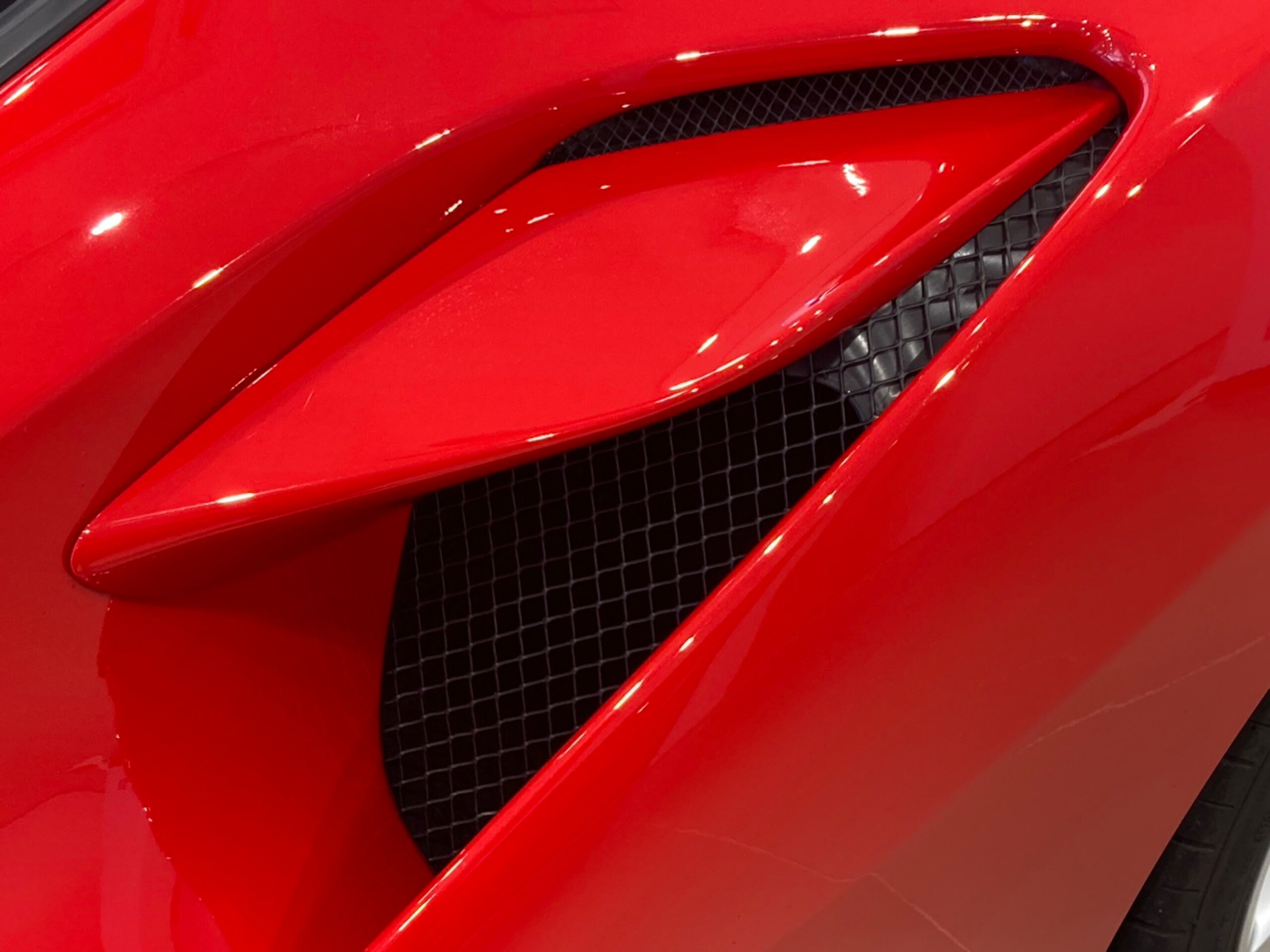 2020 Ferrari F8 Tributo — Photo 11 / 31