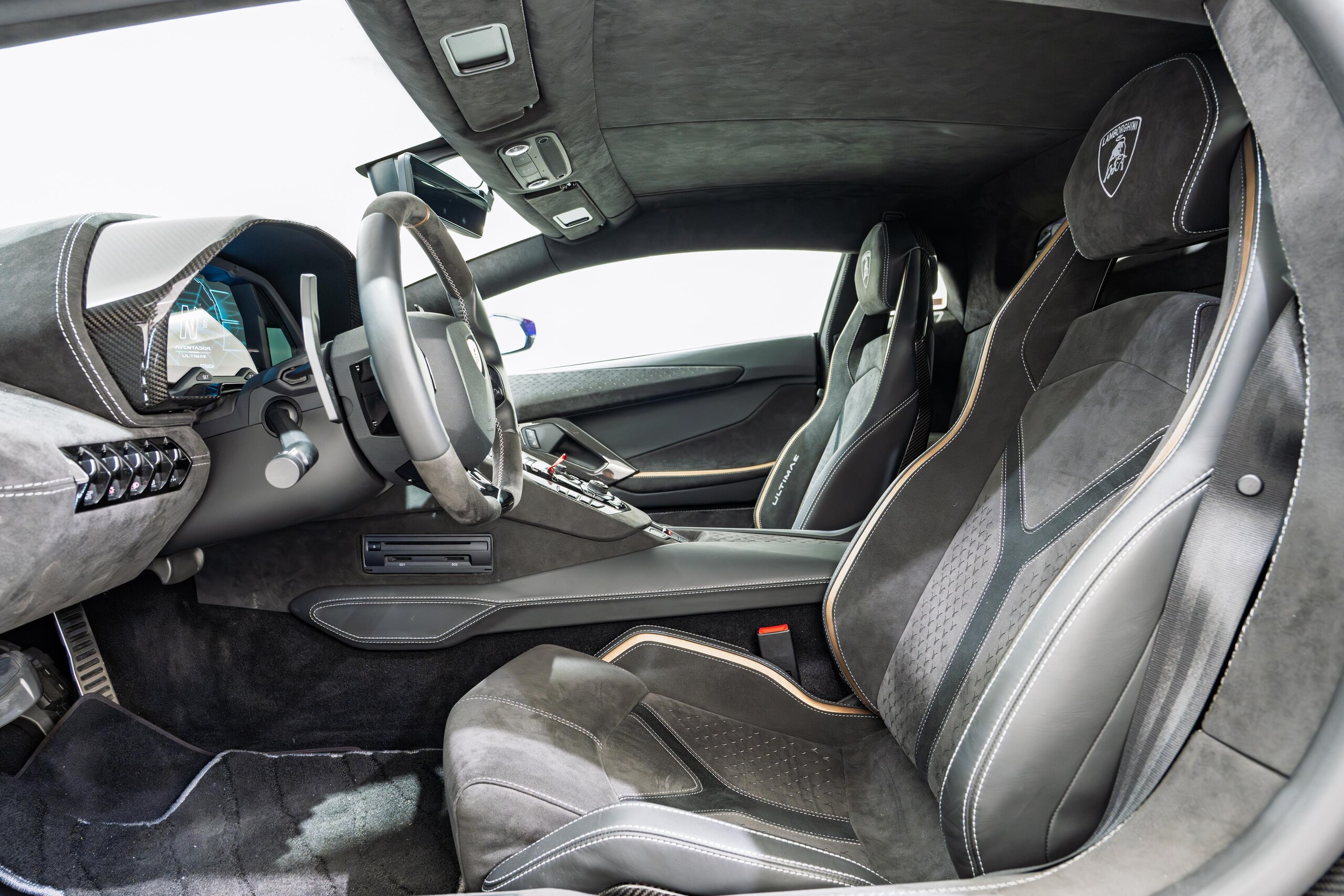 2022 Lamborghini Aventador LP780-4 Ultimae — Photo 14 / 28