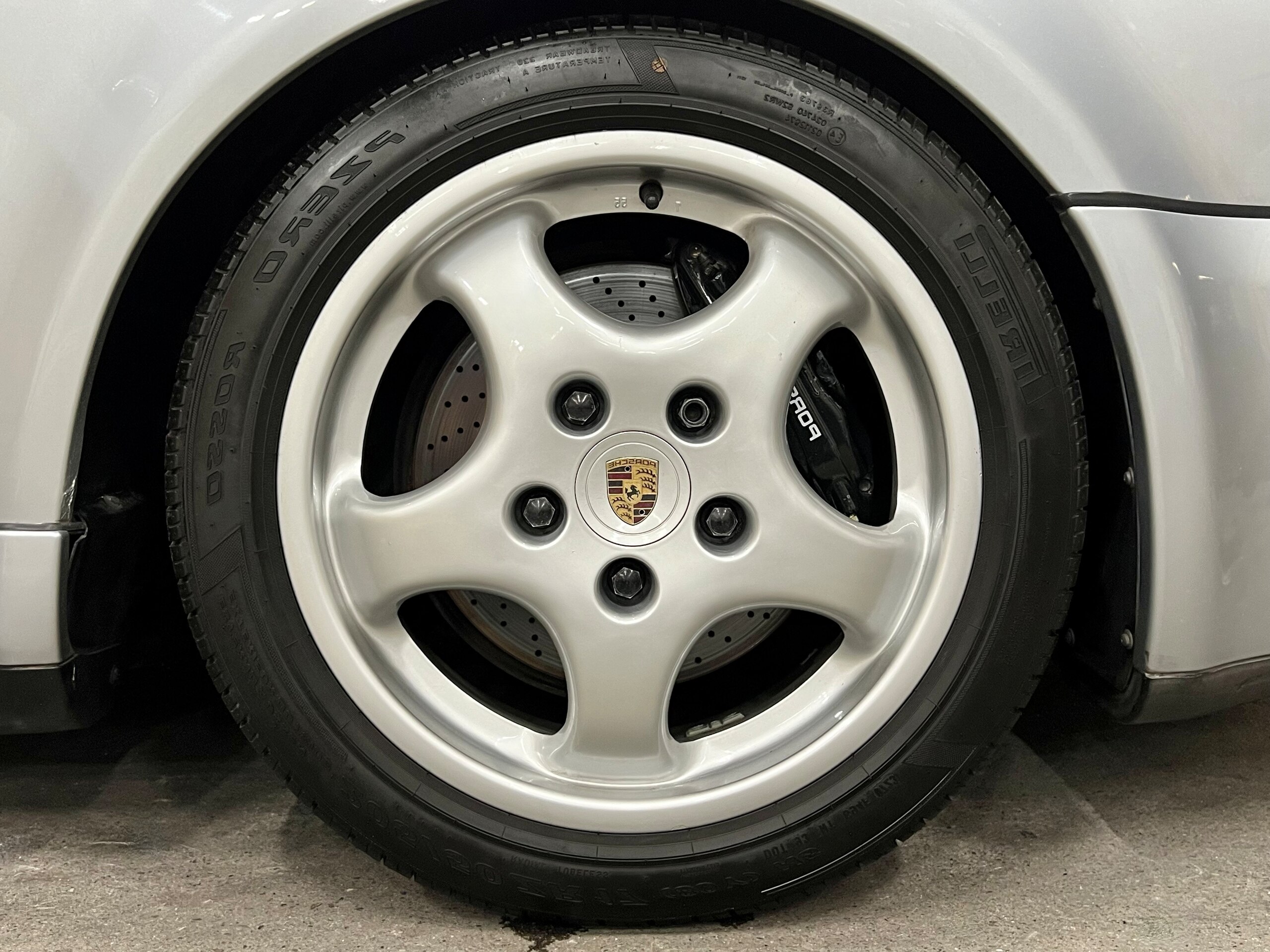1991 Porsche 911 Turbo — Photo 19 / 21