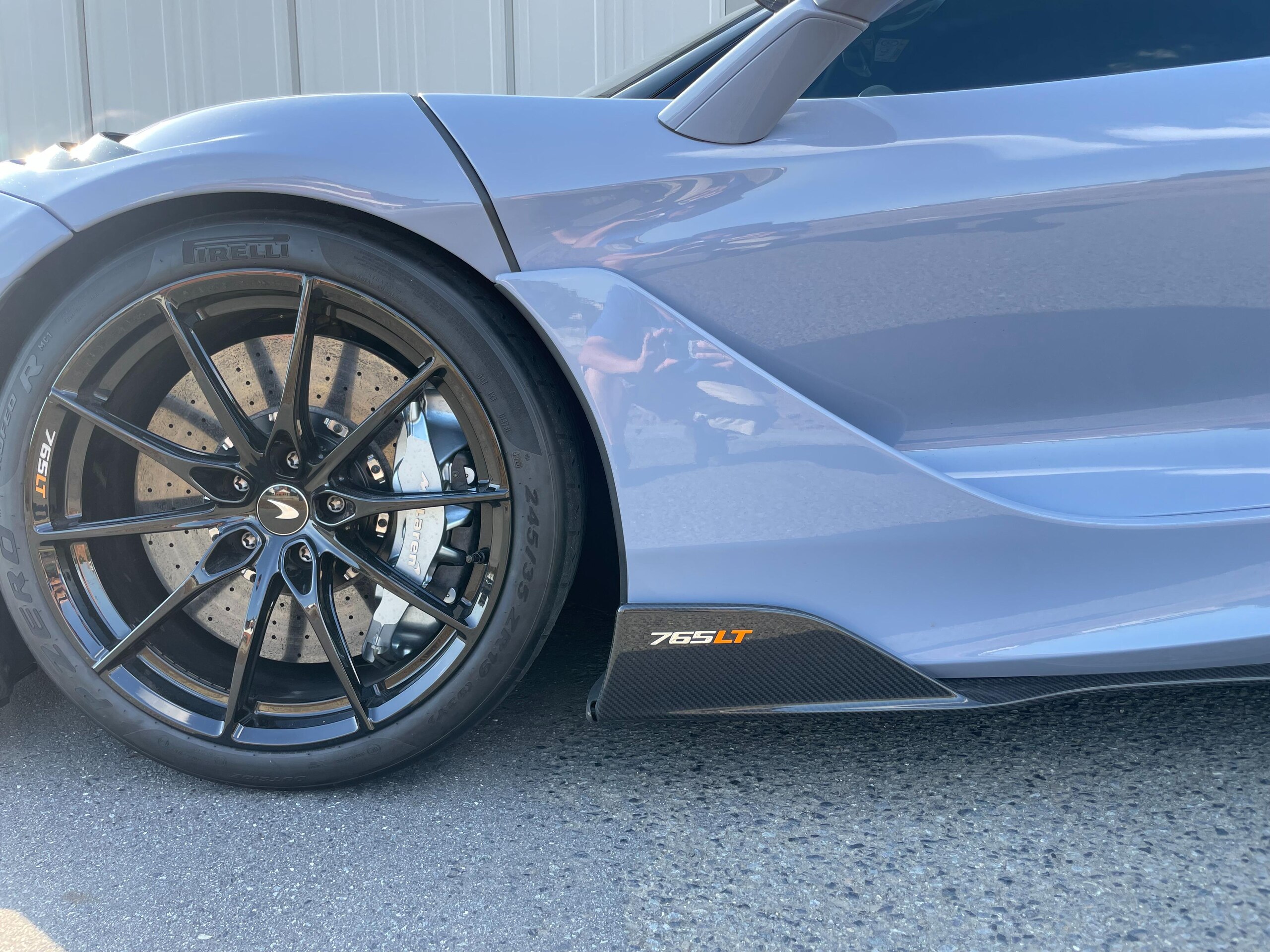 2021 McLaren 765LT — Photo 12 / 18