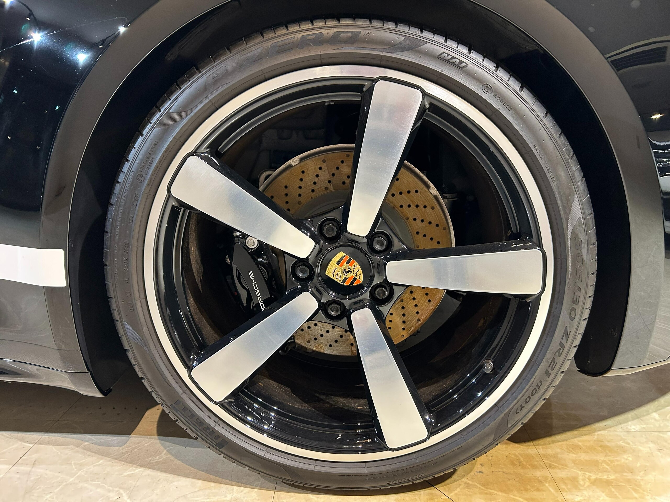 2020 Porsche 911 Targa 4S — Photo 51 / 78