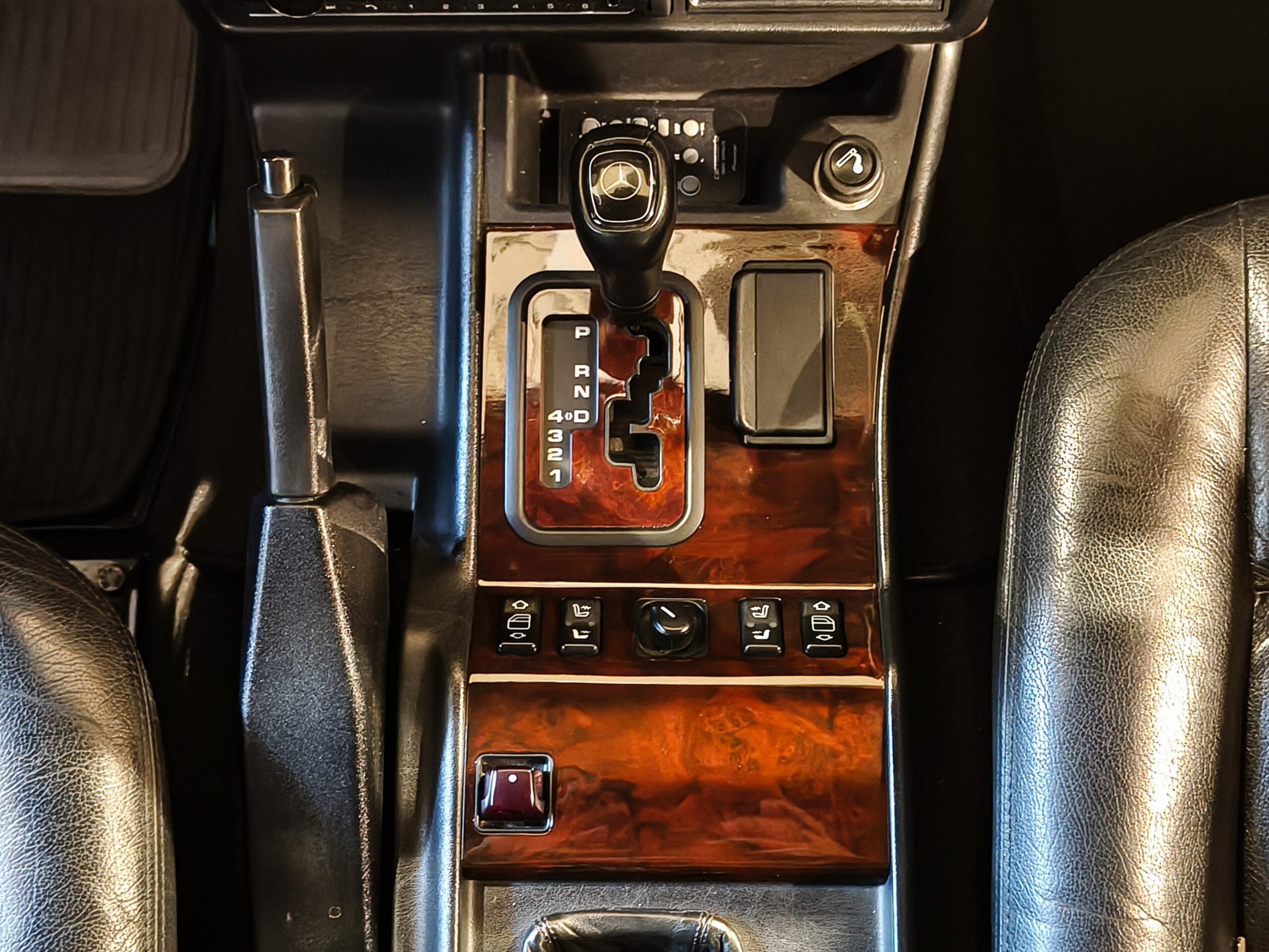 1999 Mercedes Benz G320 — Photo 13 / 21