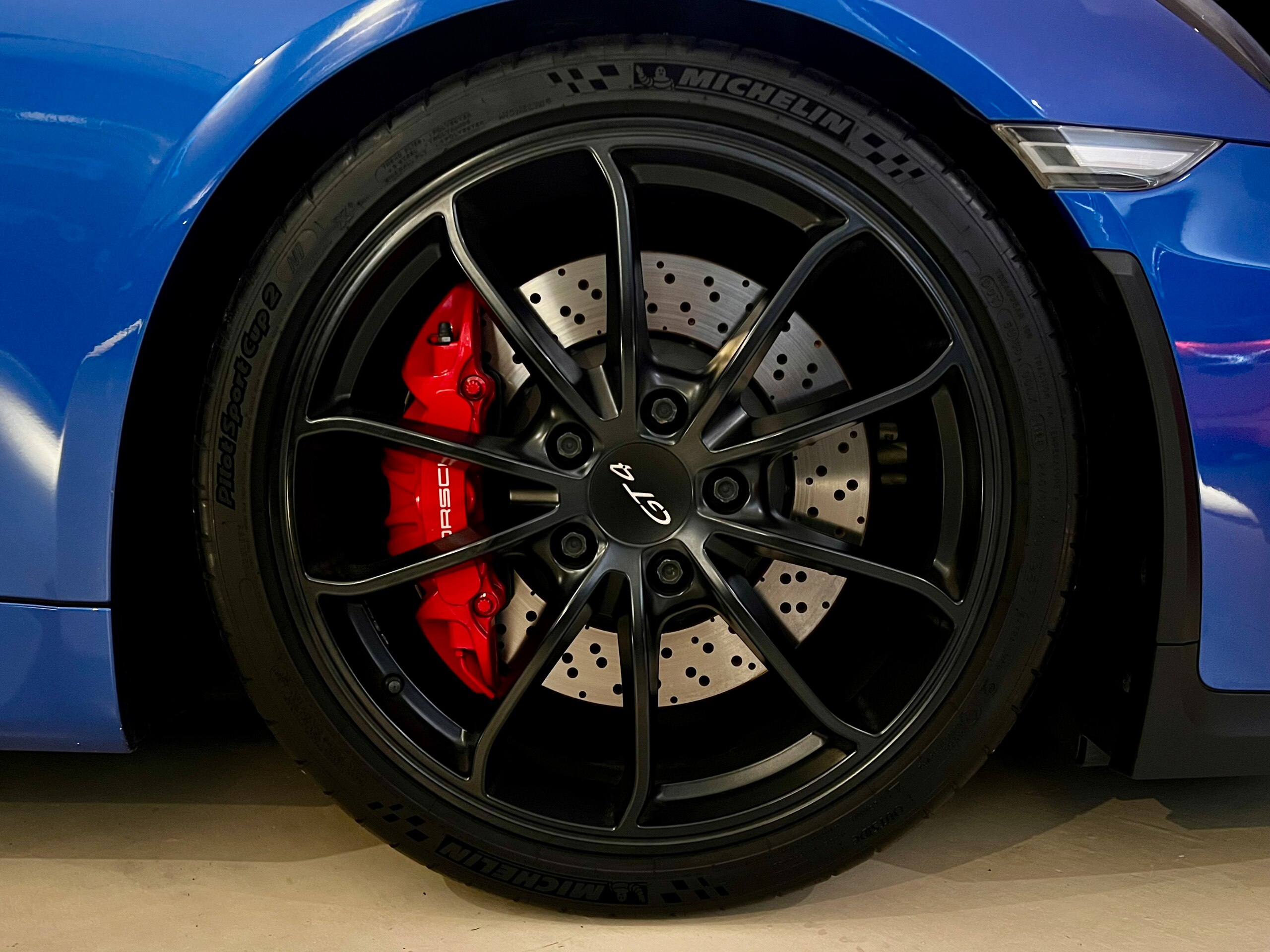 2016 Porsche Cayman GT4 — Photo 21 / 22