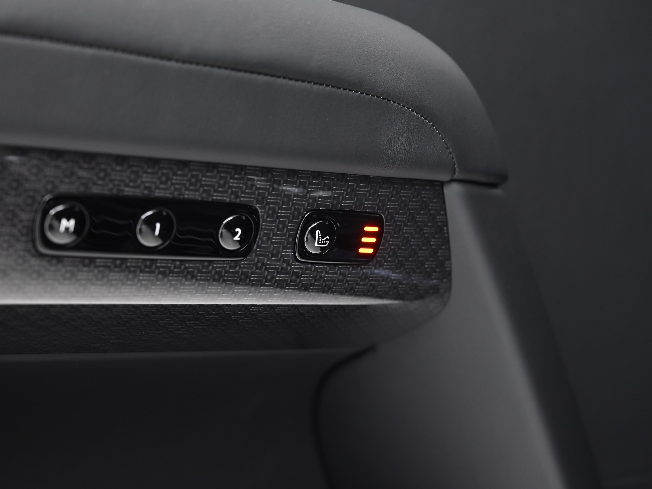 2025 Rolls-Royce Black Badge Ghost Series II — Photo 7 / 25