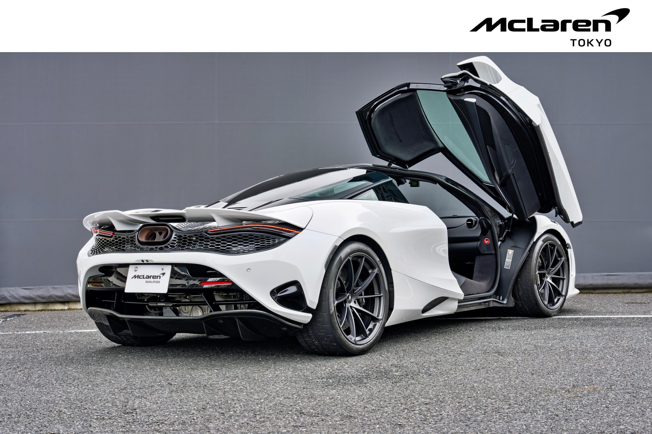 2024 McLaren 750S — Photo 19 / 44