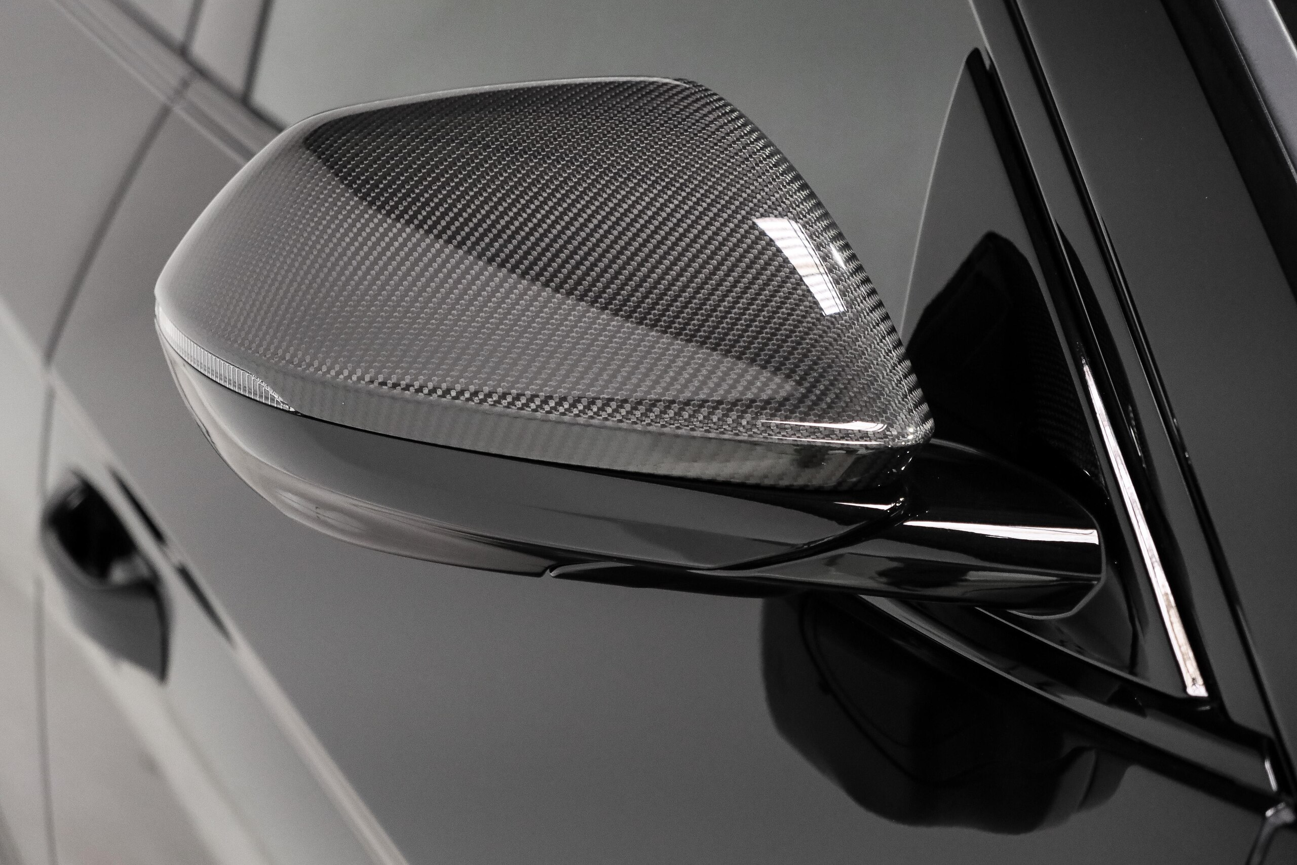 2024 Lamborghini Urus Performante — Photo 6 / 22