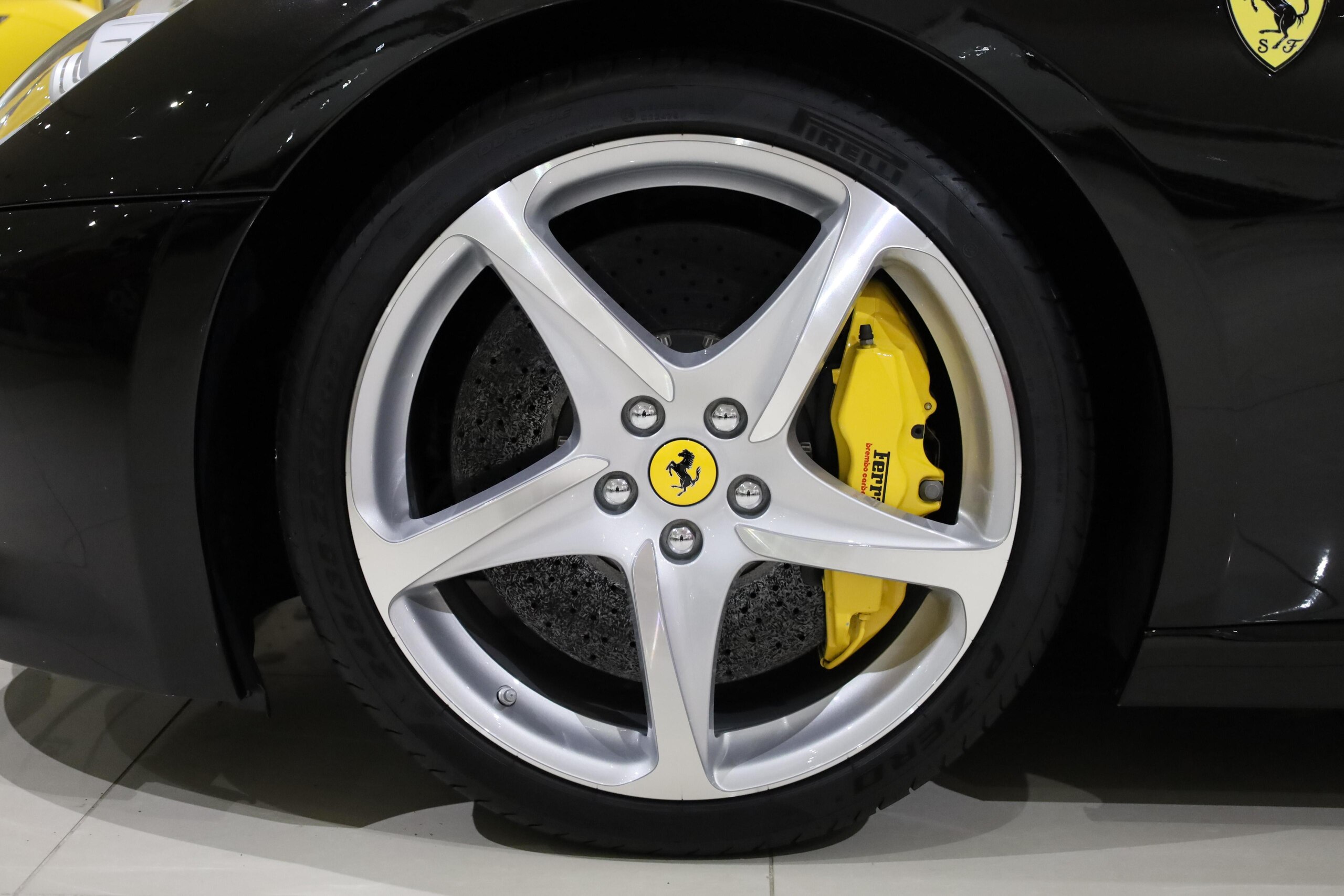 2011 Ferrari SA APERTA — Photo 13 / 14