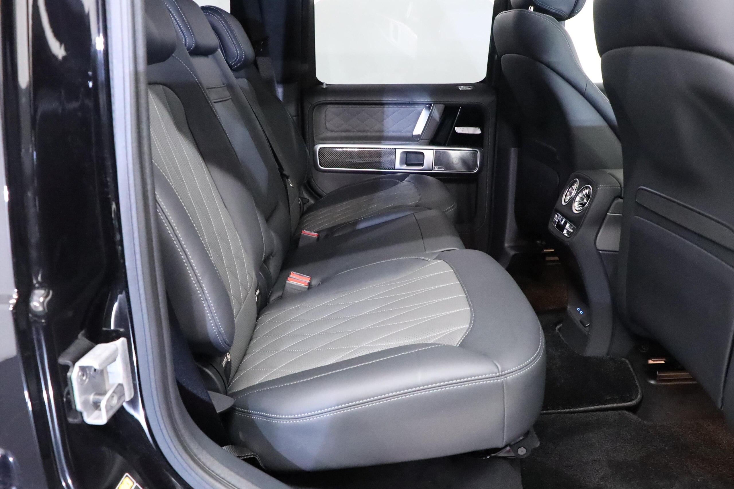 2024 Mercedes Benz G63 AMG — Photo 23 / 28
