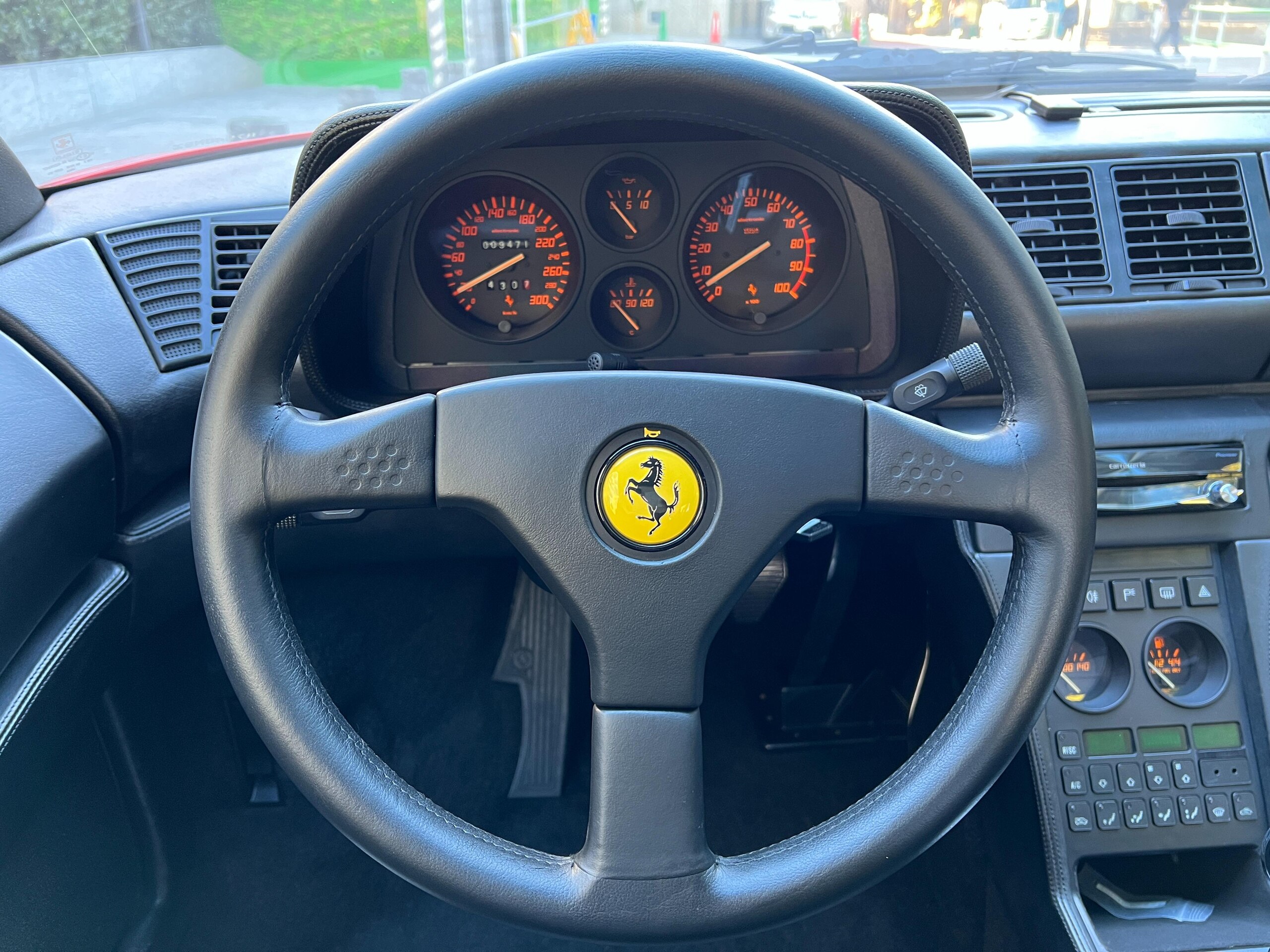 1991 Ferrari 348 TS — Photo 8 / 12