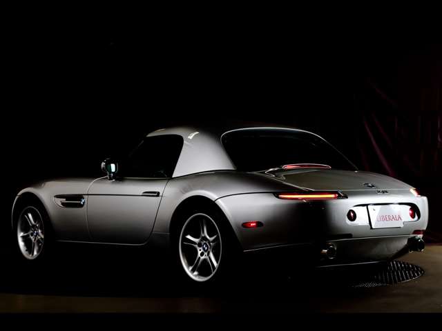 2000 BMW Z8 — Photo 9 / 19