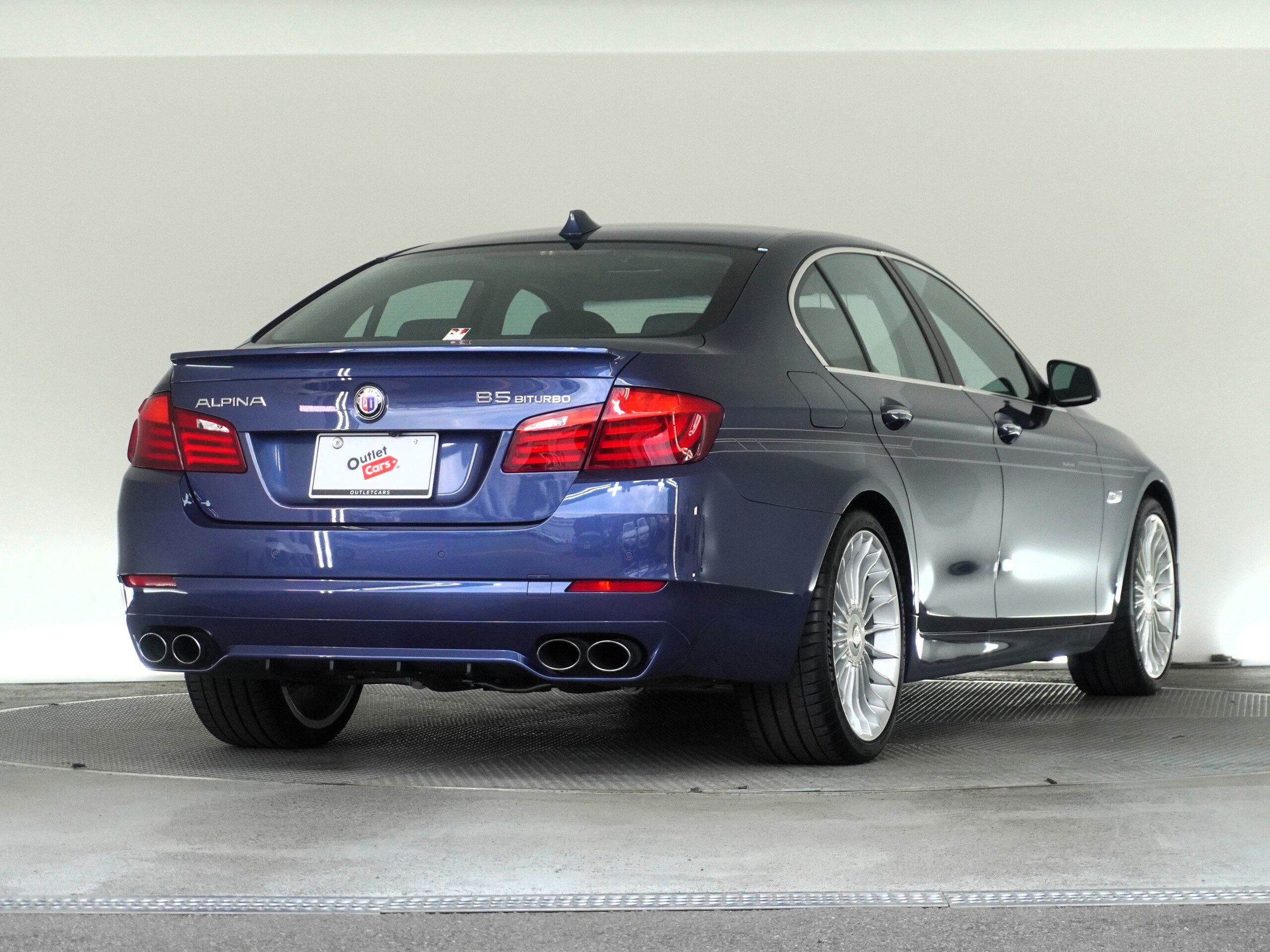 2011 BMW Alpina B5 — Photo 7 / 16