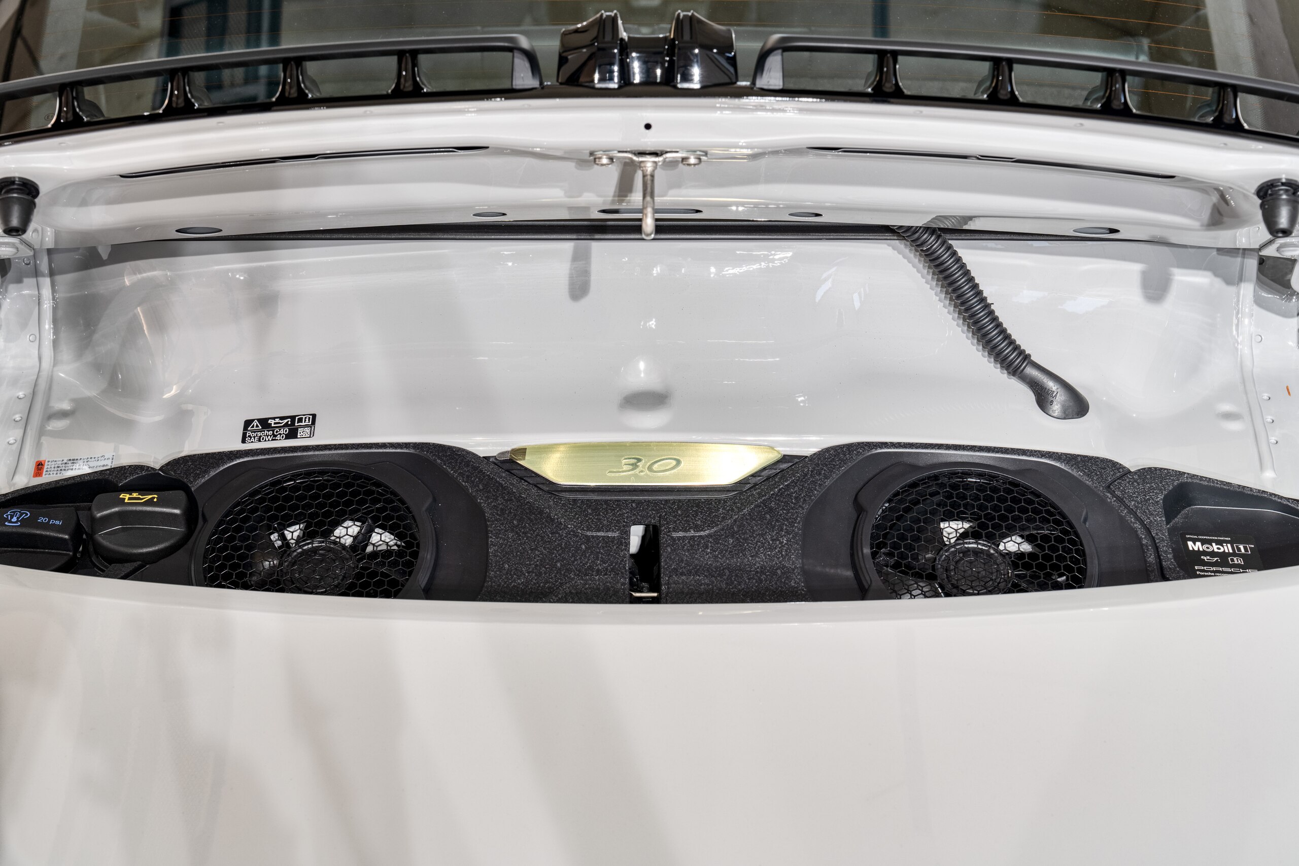 2024 Porsche 911 Carrera — Photo 20 / 21