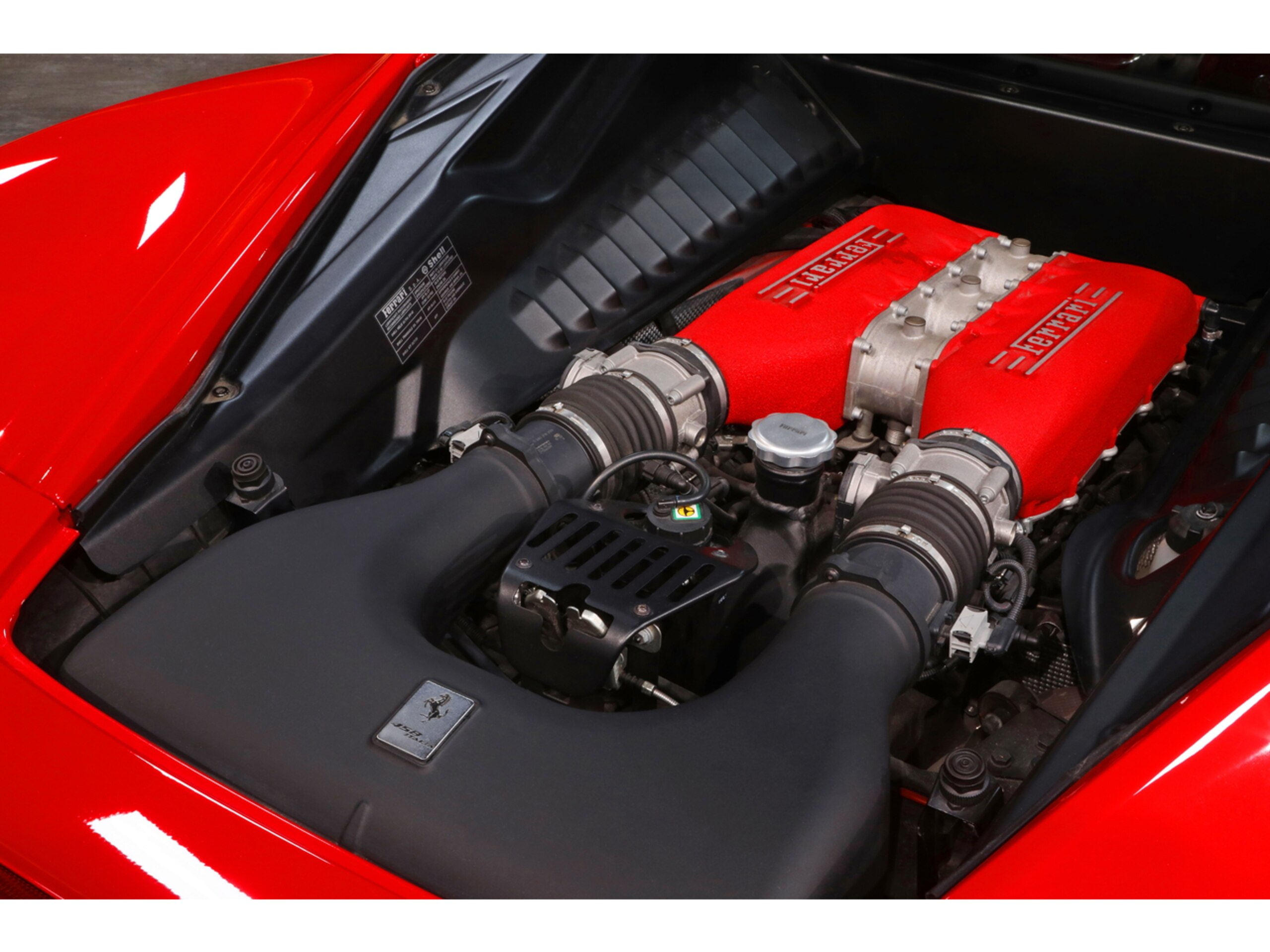 2010 Ferrari 458 Italia F1 DCT — Photo 31 / 40