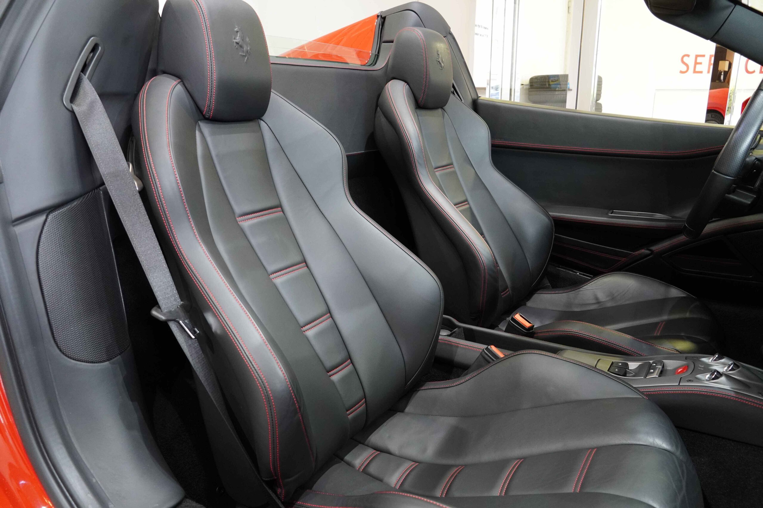 2012 Ferrari 458 Spider — Photo 25 / 34