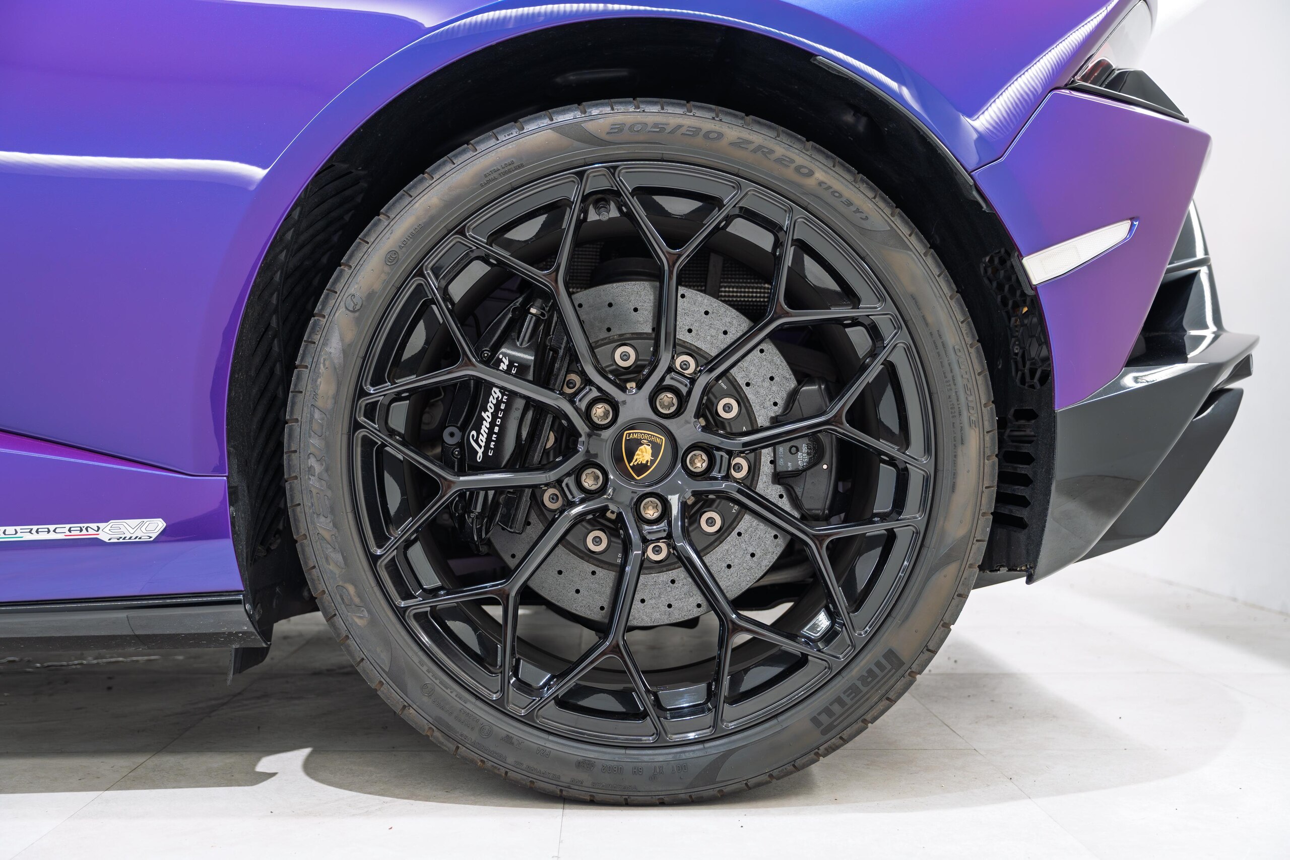 2021 Lamborghini Huracán EVO Spyder — Photo 23 / 33