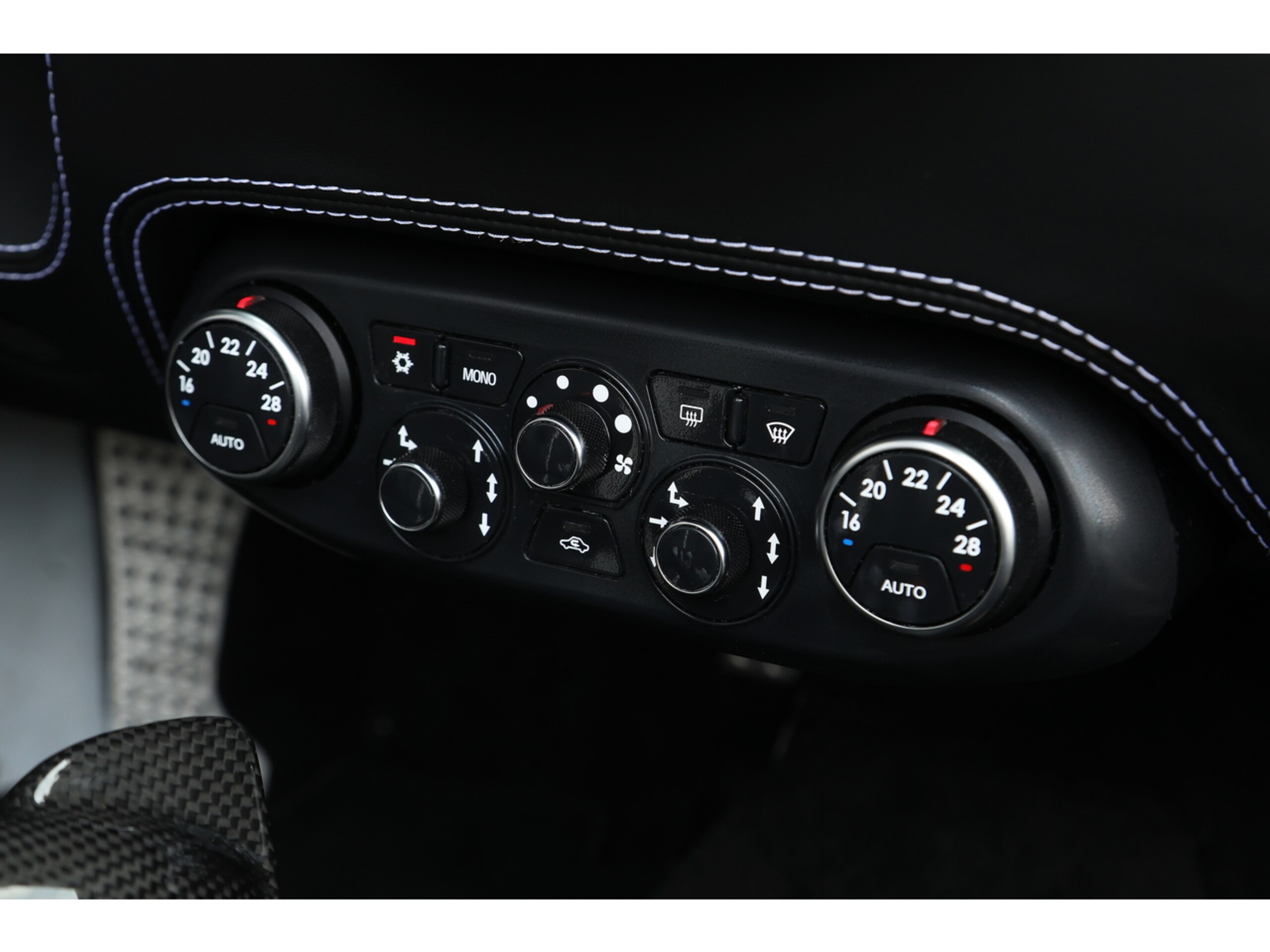 2014 Ferrari 458 Spider — Photo 14 / 21