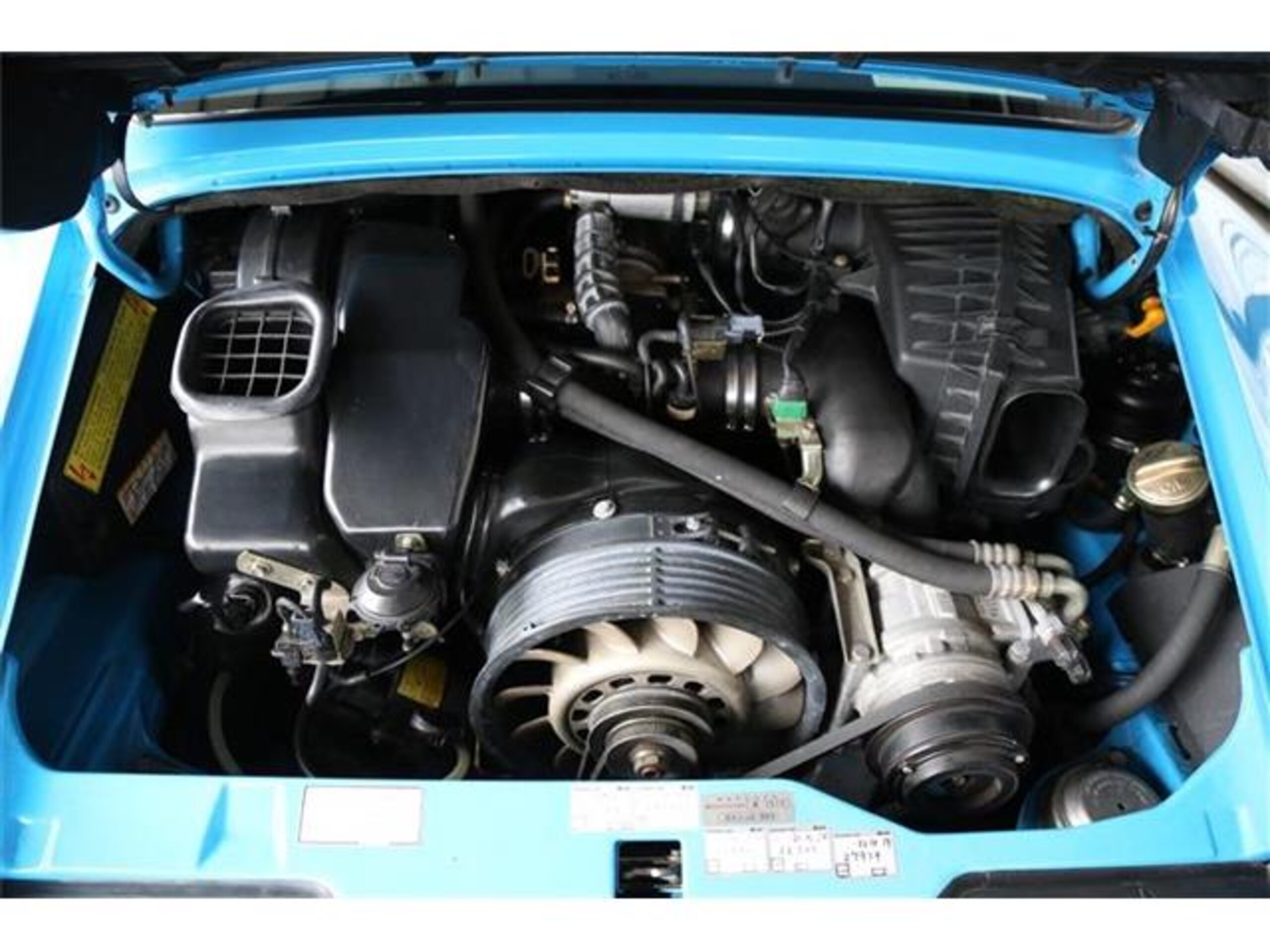 1995 Porsche 911 Carrera — Photo 12 / 13
