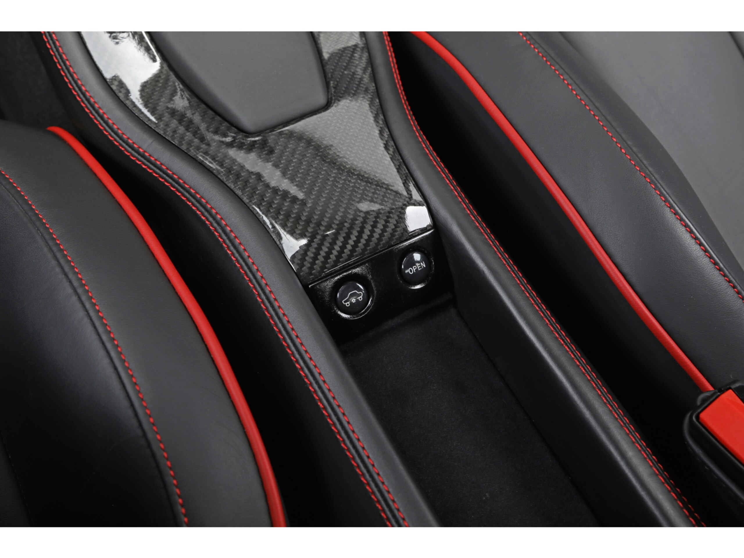 2010 Ferrari 458 Italia F1 DCT — Photo 40 / 40