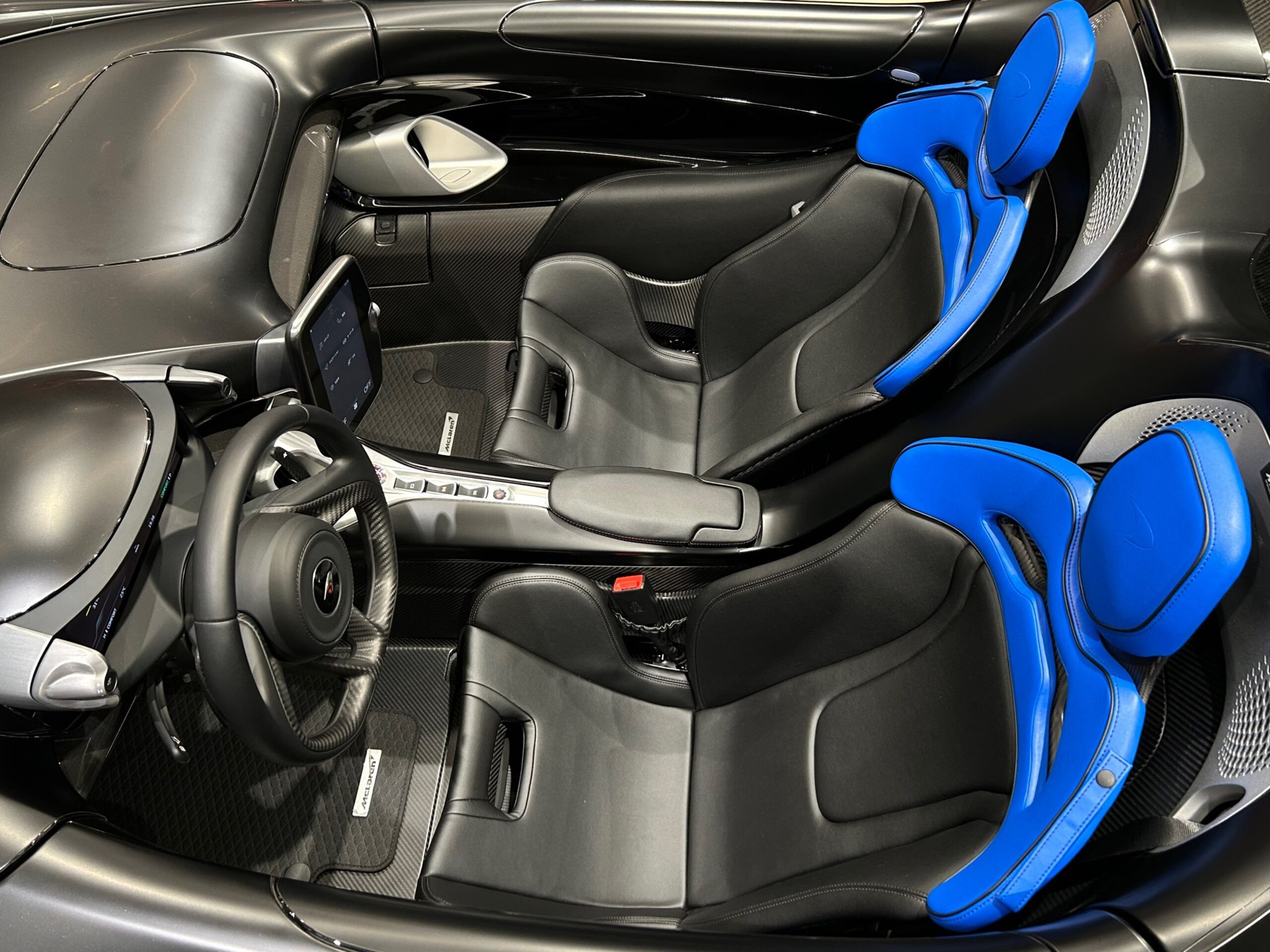 2021 McLaren Elva — Photo 8 / 20