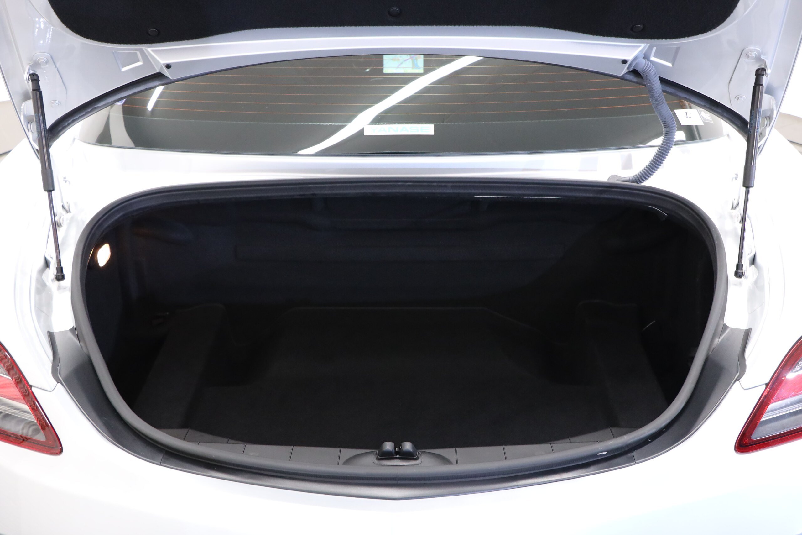 2010 Mercedes Benz SLS AMG — Photo 21 / 21