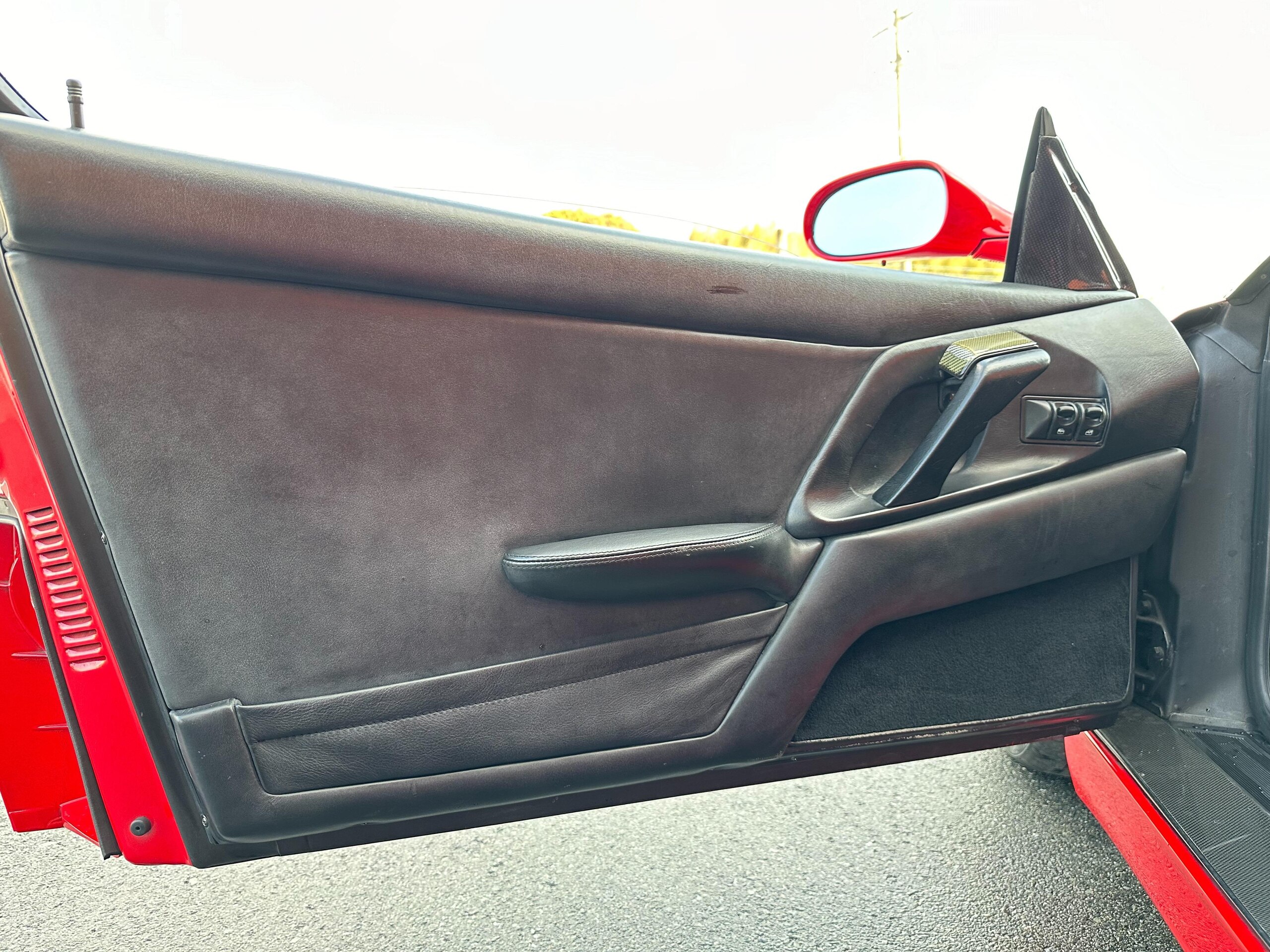 1995 Ferrari F355 GTS — Photo 15 / 44