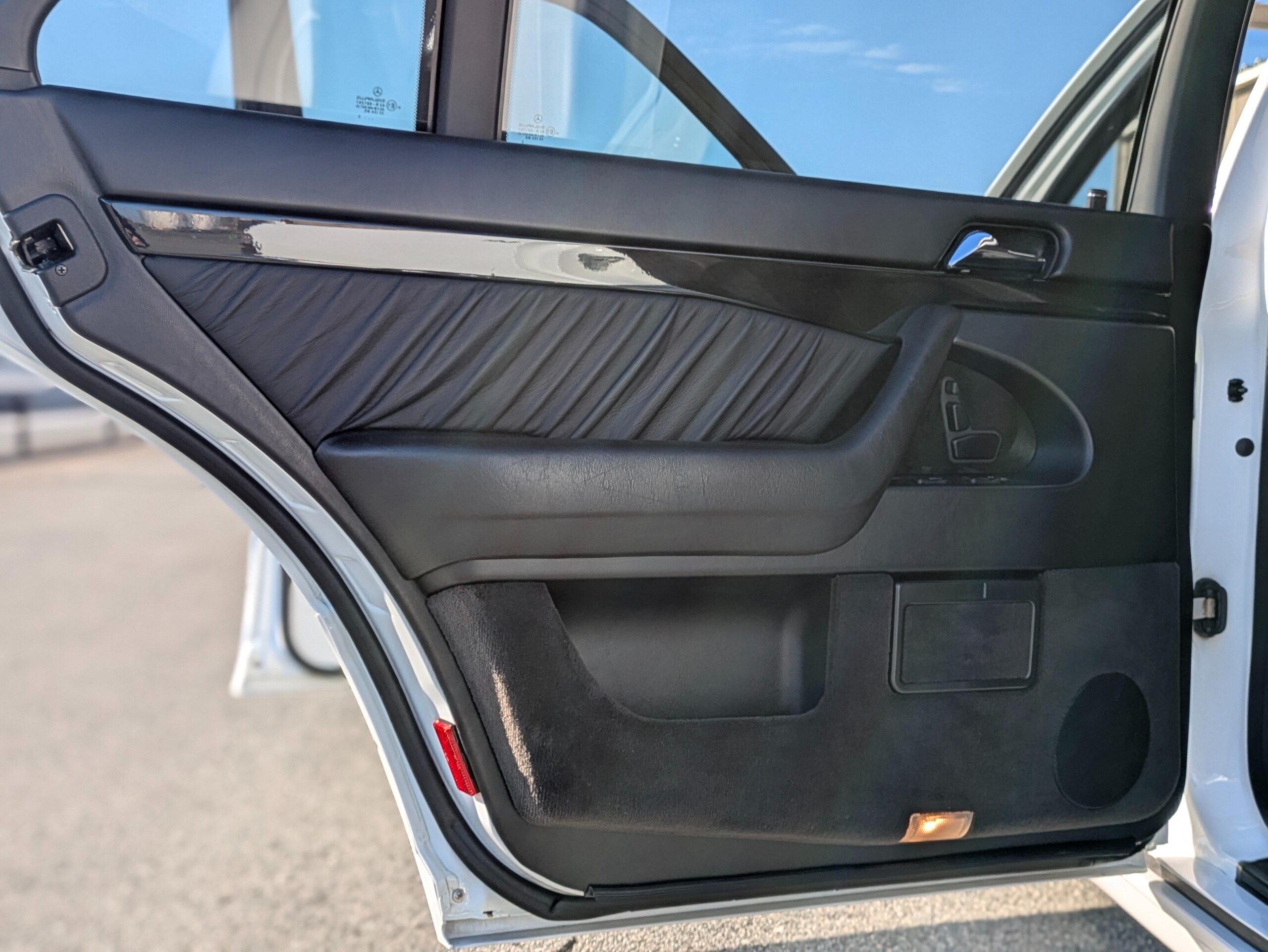 1998 Mercedes Benz S500L — Photo 18 / 23