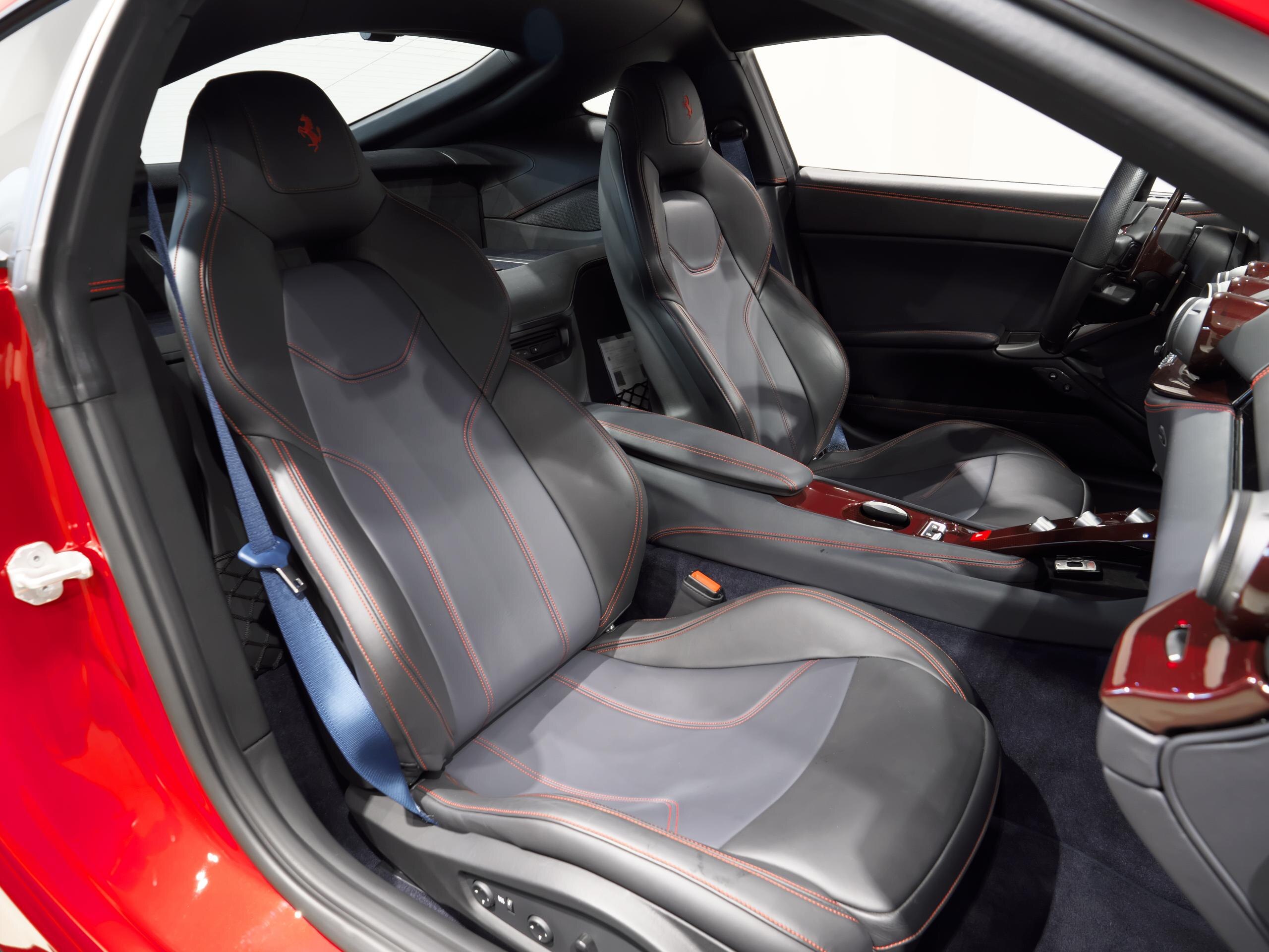 2014 Ferrari F12 Berlinetta — Photo 17 / 19