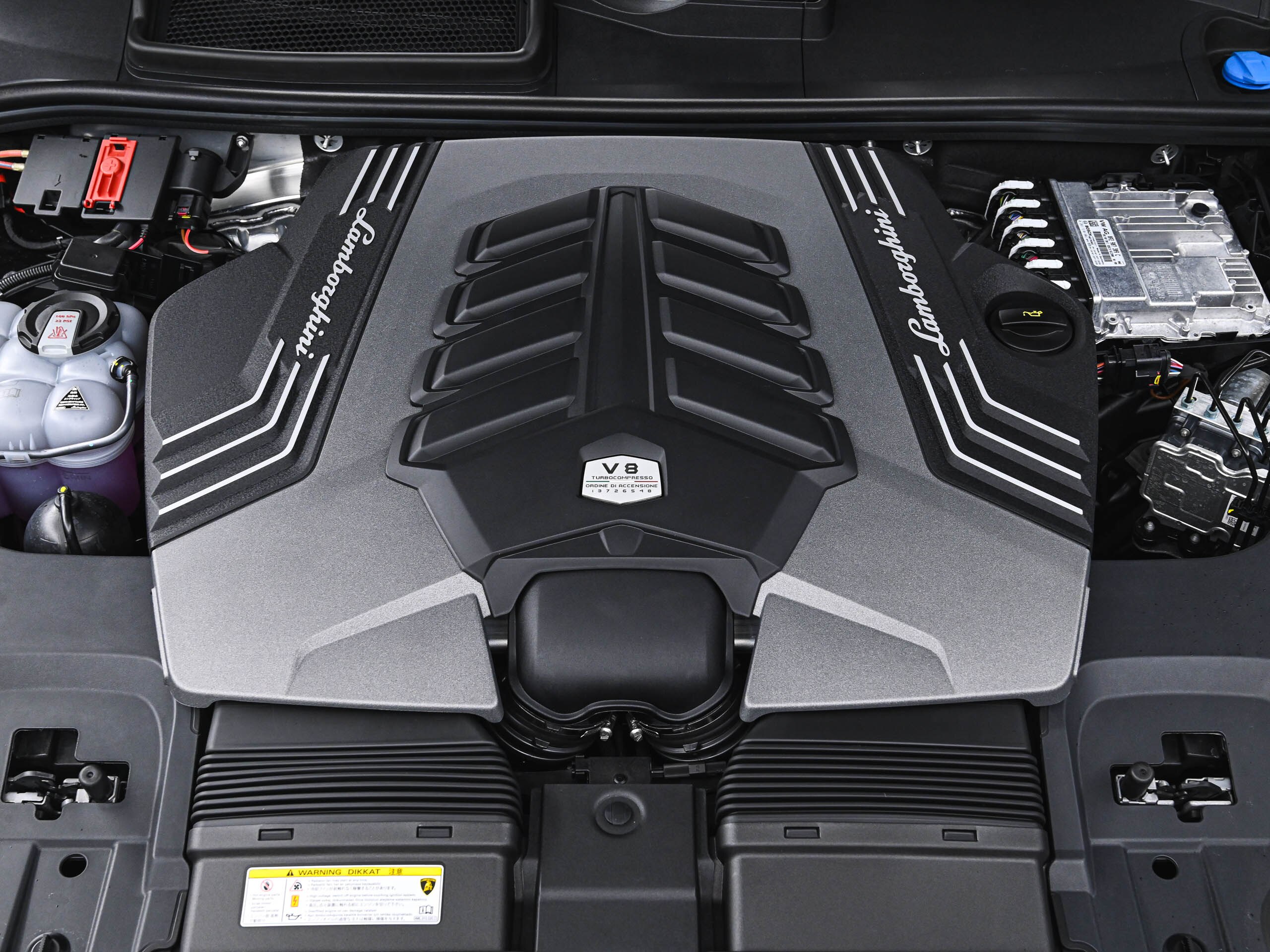 2025 Lamborghini Urus S — Photo 24 / 25