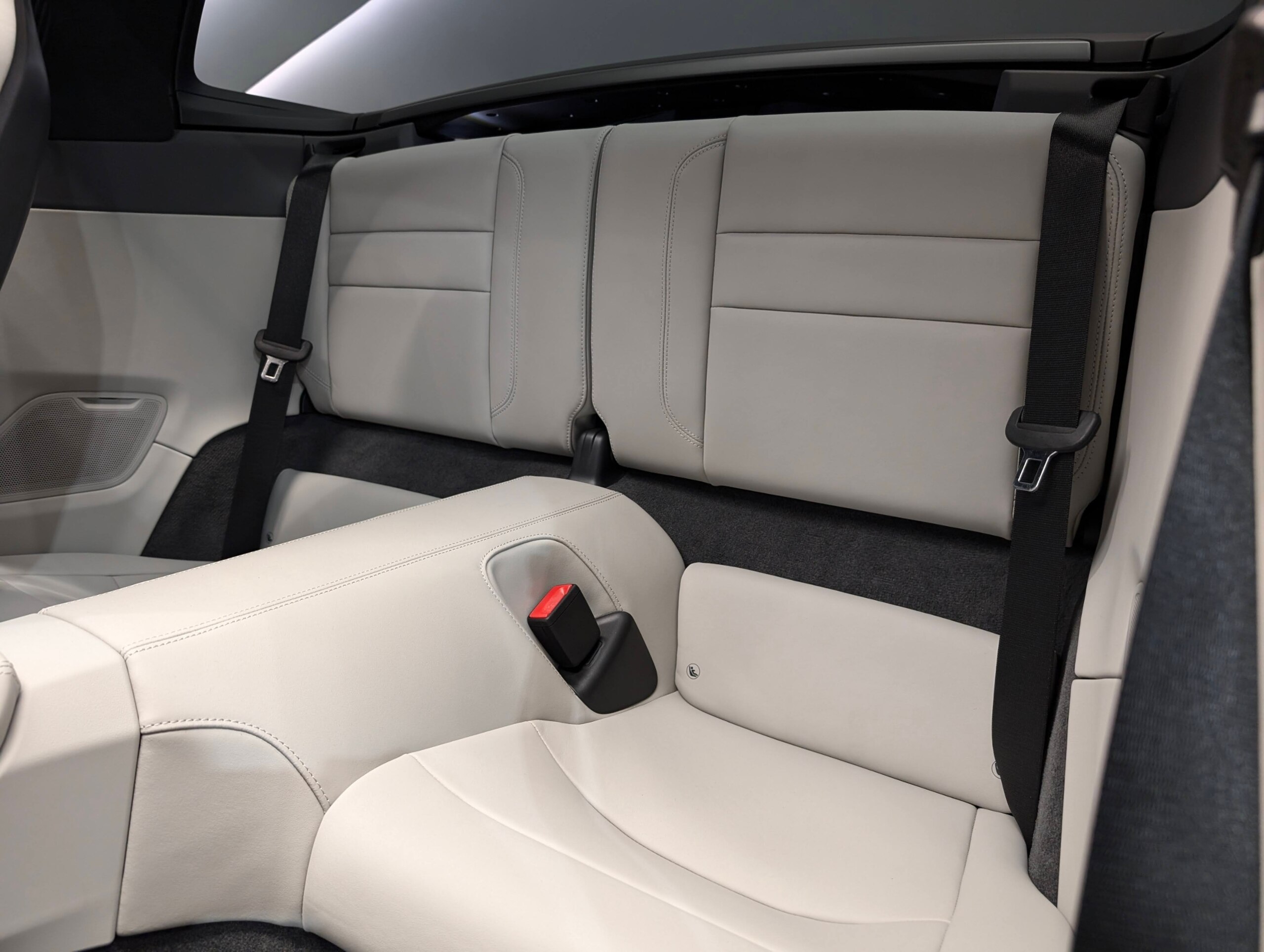 2024 Porsche 911 Targa 4 — Photo 20 / 24