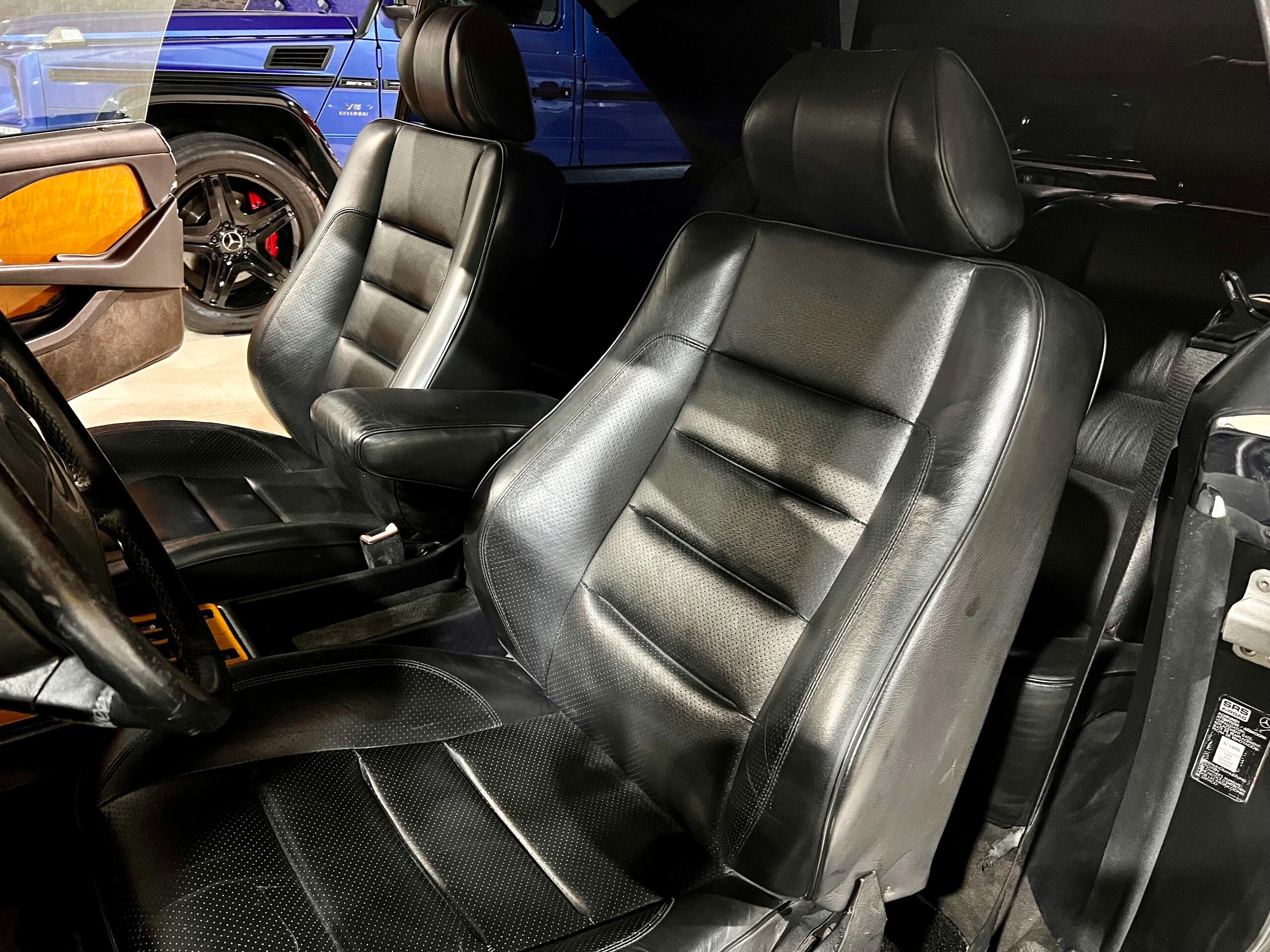 1989 Mercedes Benz 560SEC — Photo 8 / 19