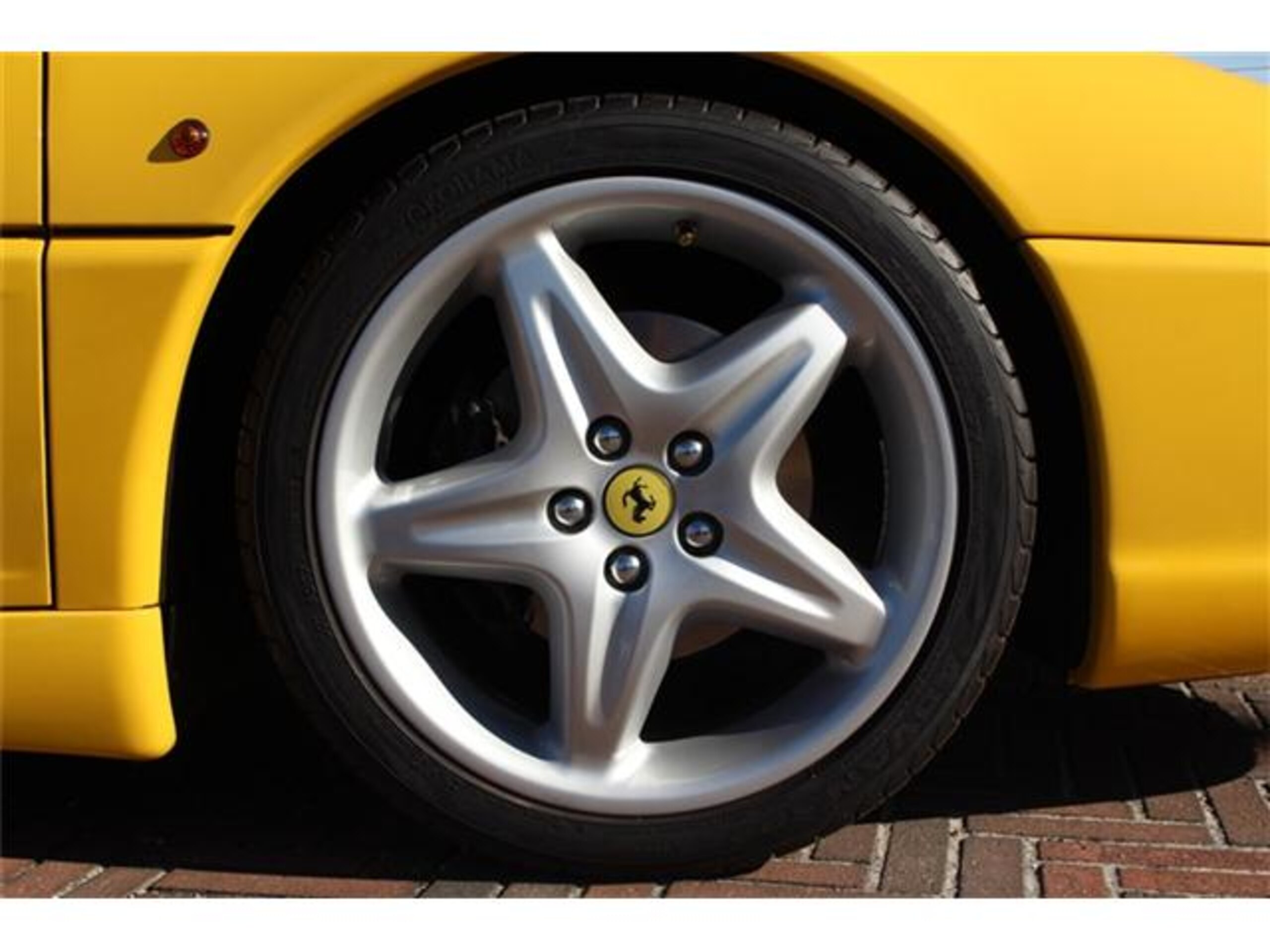 1997 Ferrari F355 Berlinetta — Photo 13 / 15