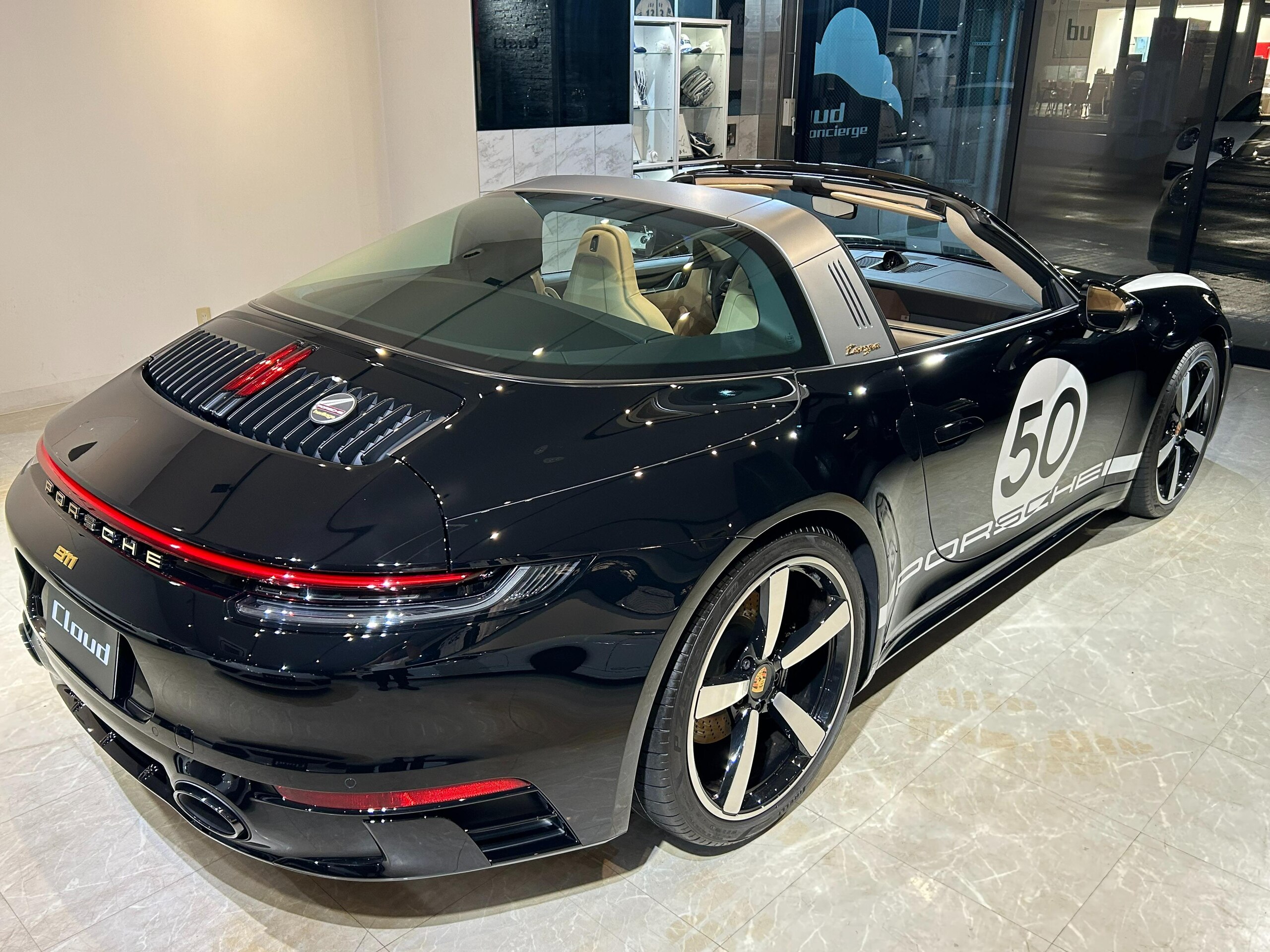 2020 Porsche 911 Targa 4S — Photo 35 / 78