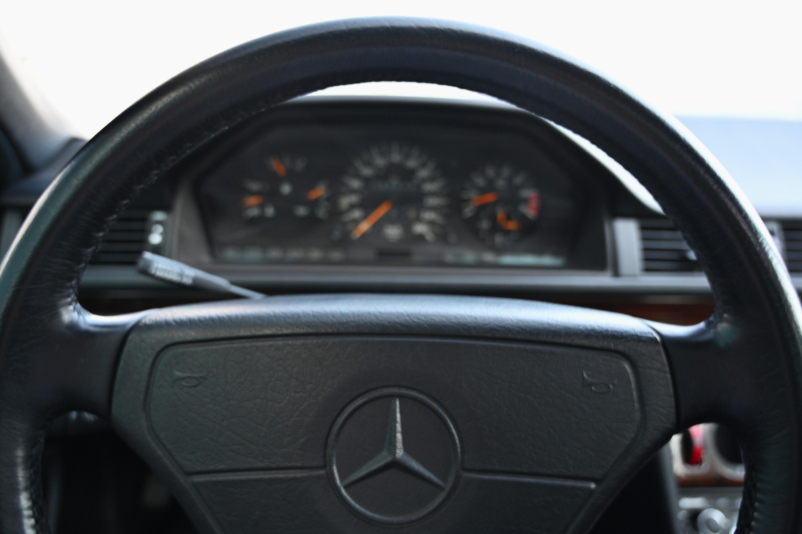 1993 Mercedes Benz 500E — Photo 8 / 21