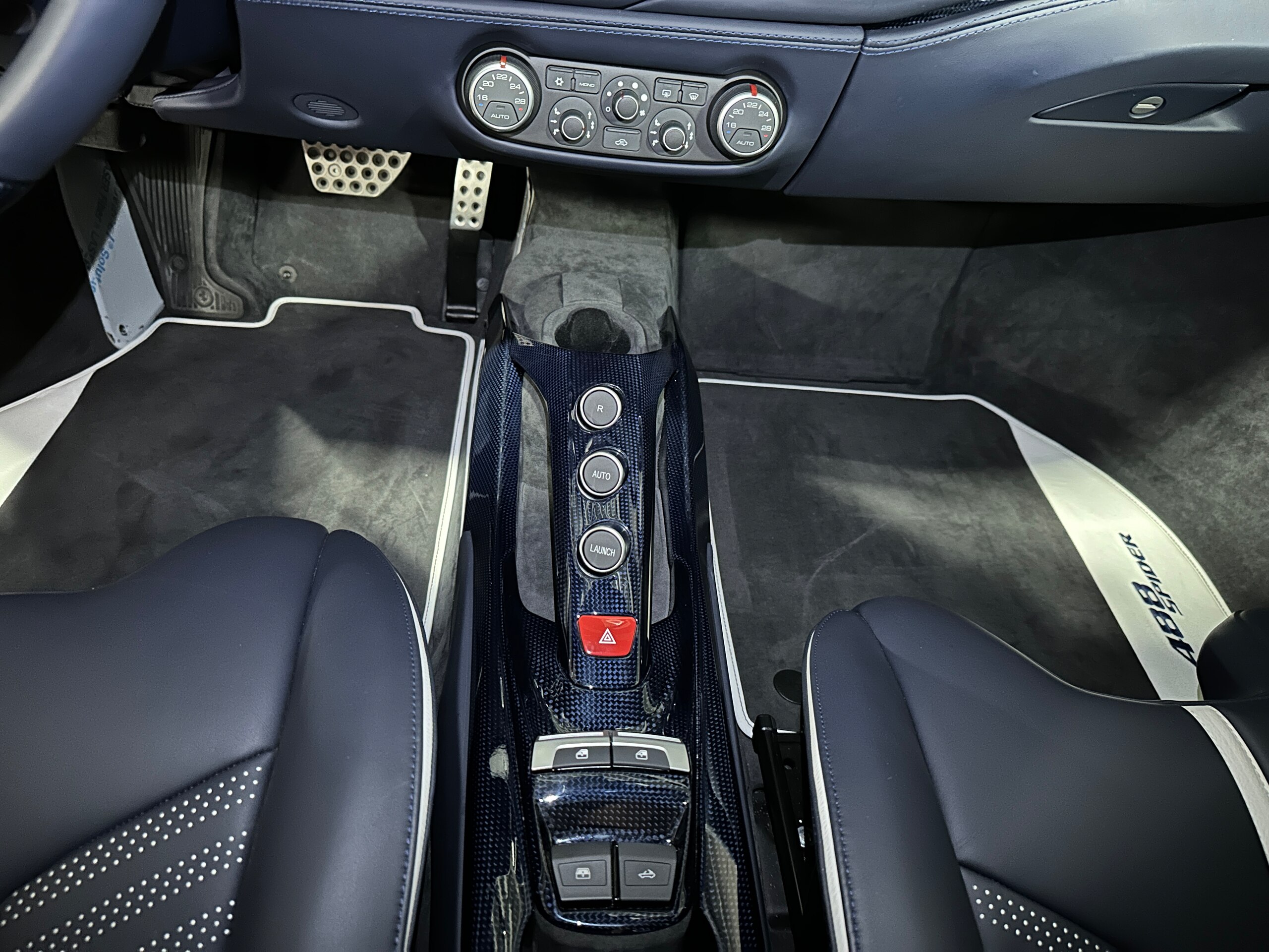 2016 Ferrari 488 Spider — Photo 14 / 19