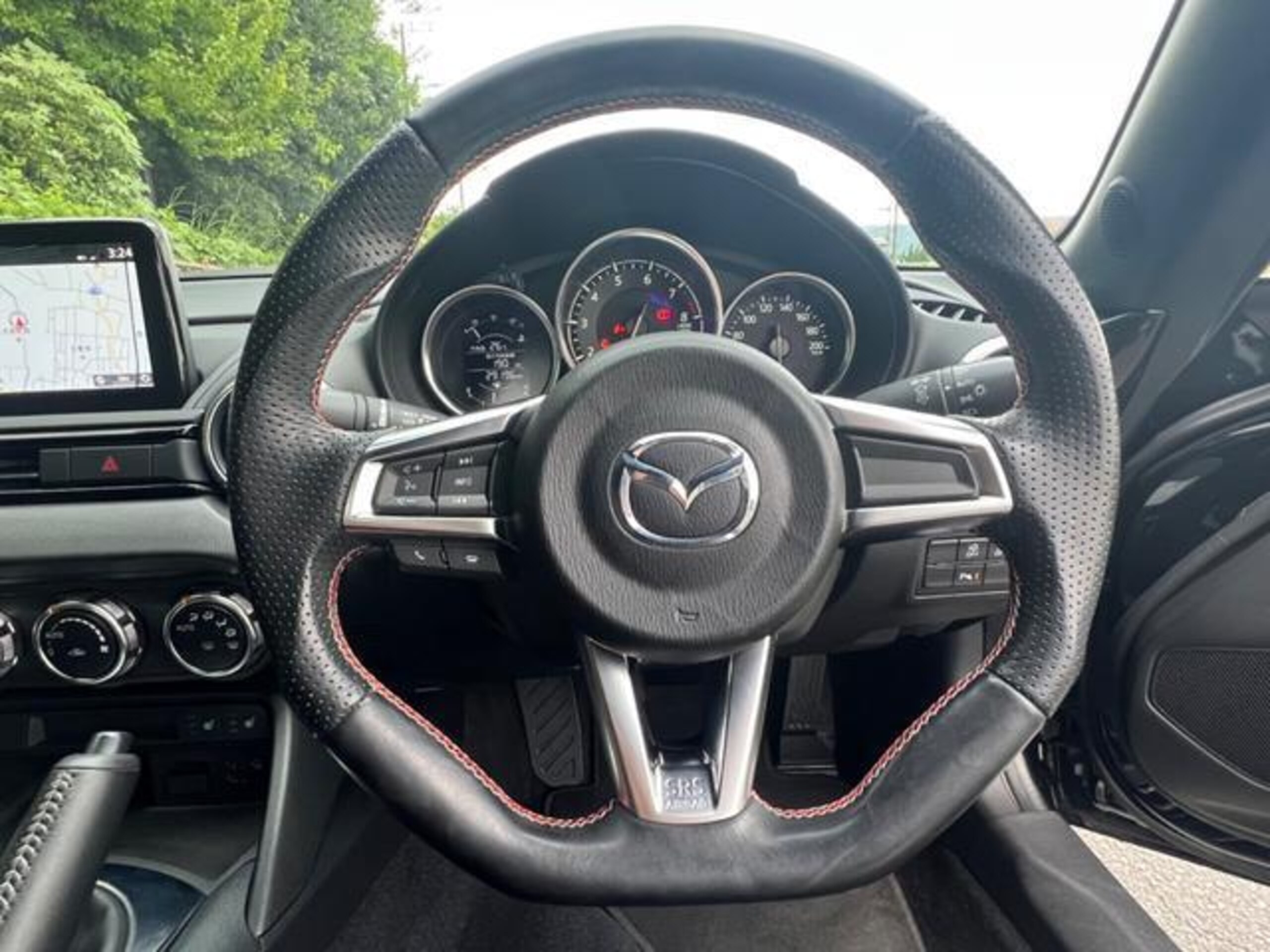 2022 Other Mazda Roadster — Photo 6 / 10