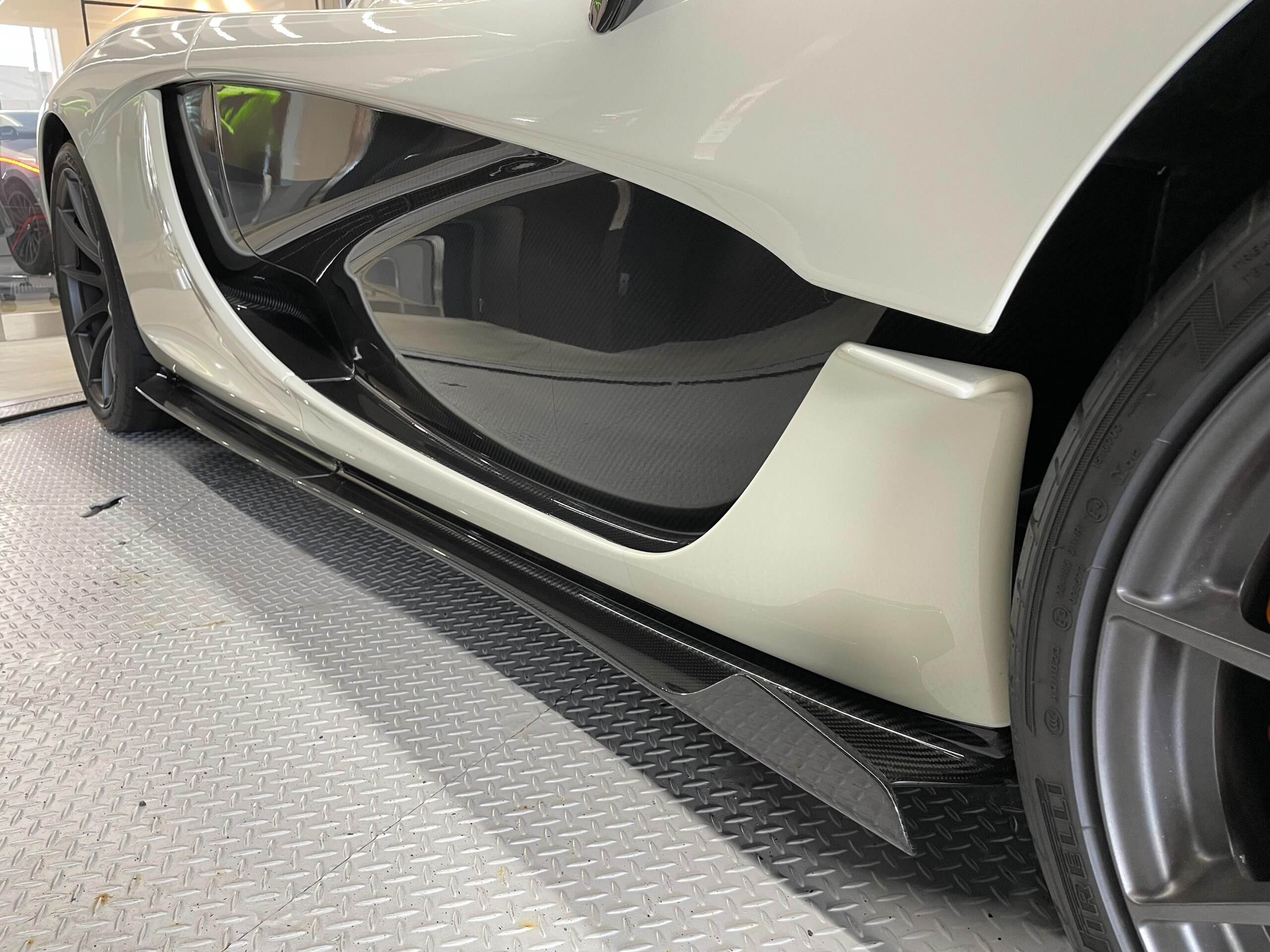 2014 McLaren P1 Limited Edition — Photo 15 / 21