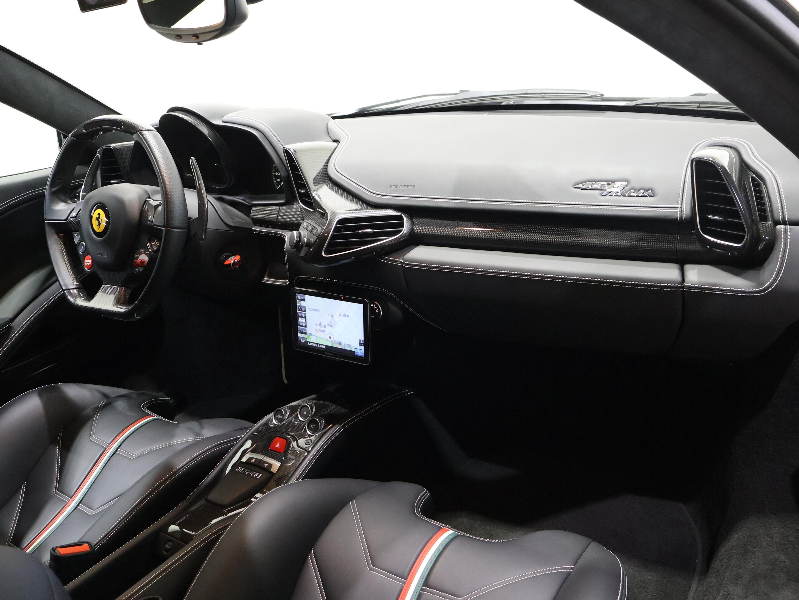 2013 Ferrari 458 Italia F1 DCT — Photo 10 / 32