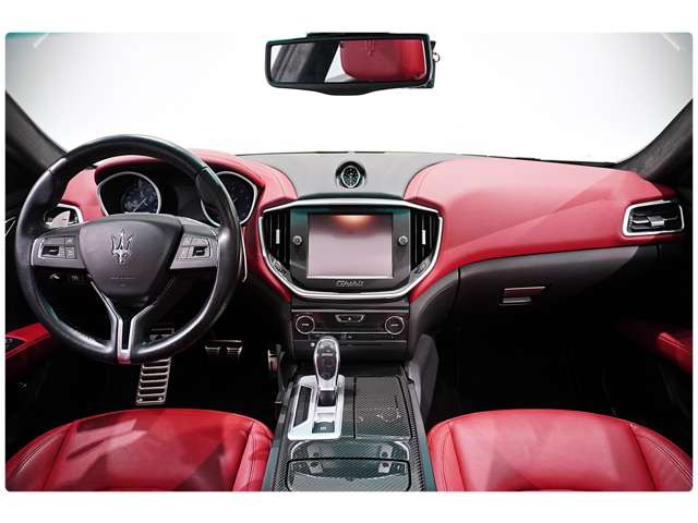 2015 Maserati Ghibli S Q4 — Photo 17 / 31