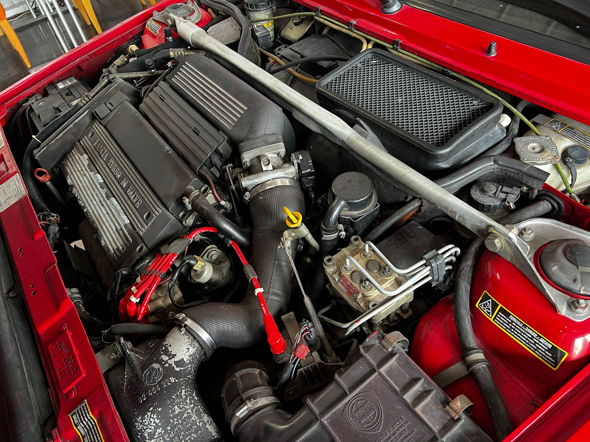 1993 Lancia Delta HF Integrale Evoluzione — Photo 15 / 18